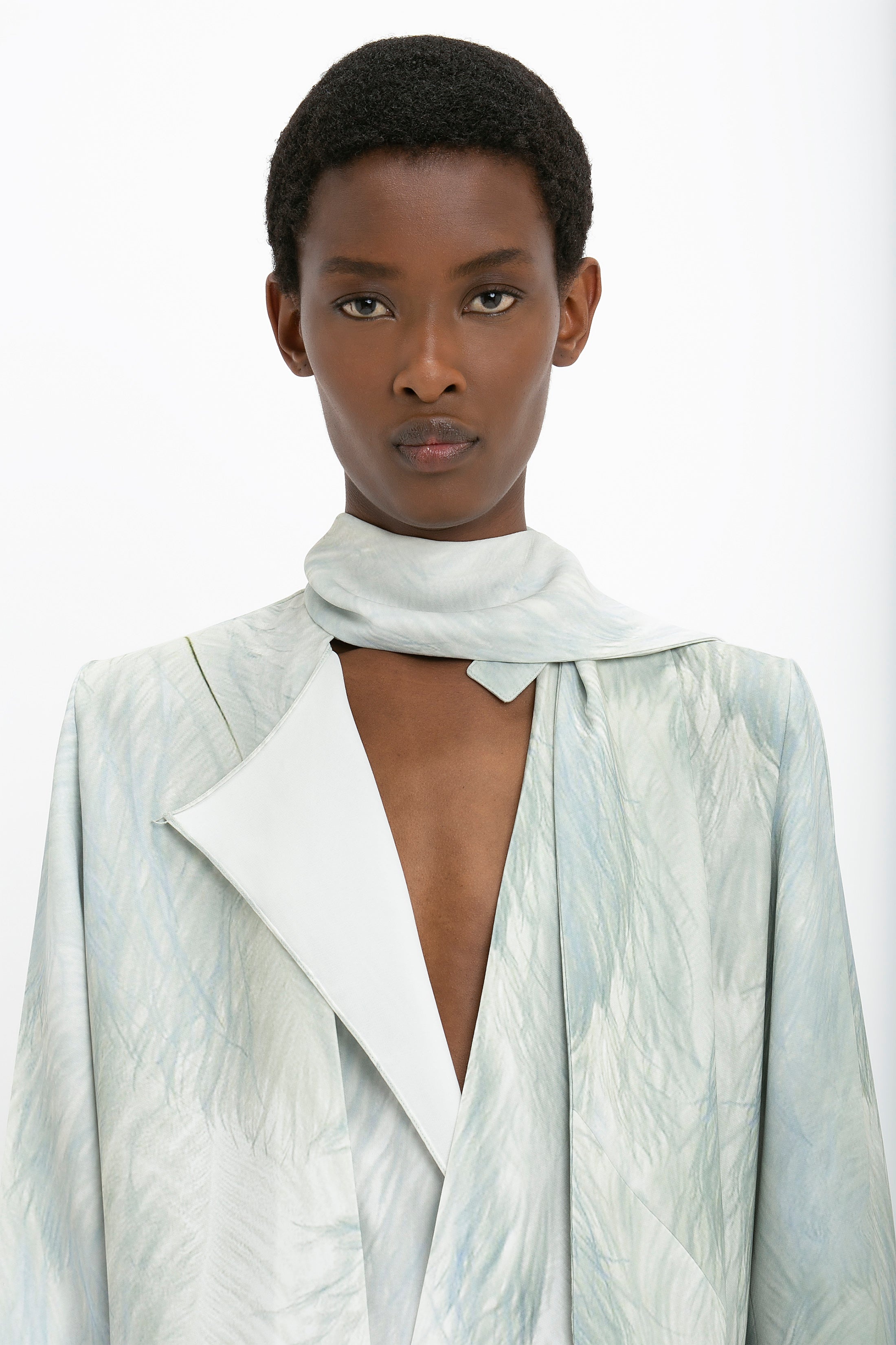 【お買得】herlipto Scarf-Collar Blouse Herlipto Scarf-Collar Blouse