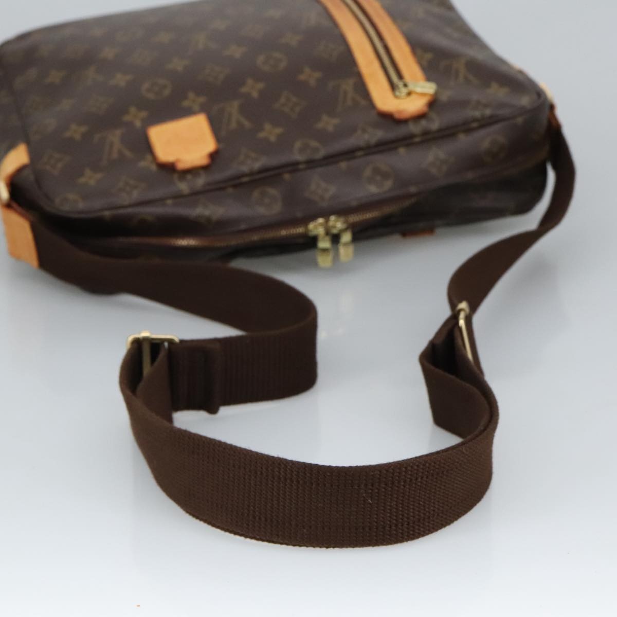 LOUIS VUITTON Monogram Sac Bosphore Hand Bag M40043 - 8