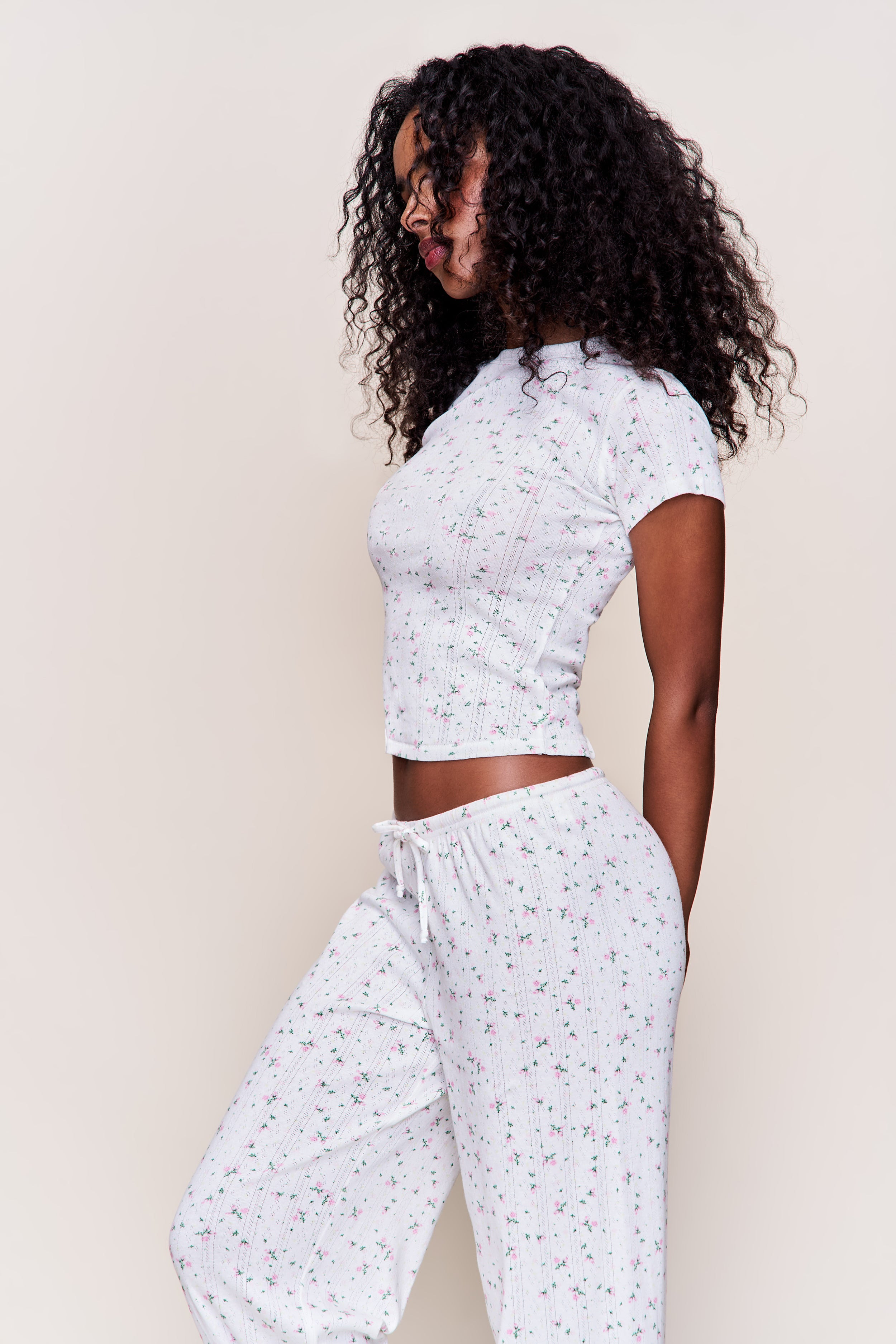LOVEY YOUTH FIT TEE - 6
