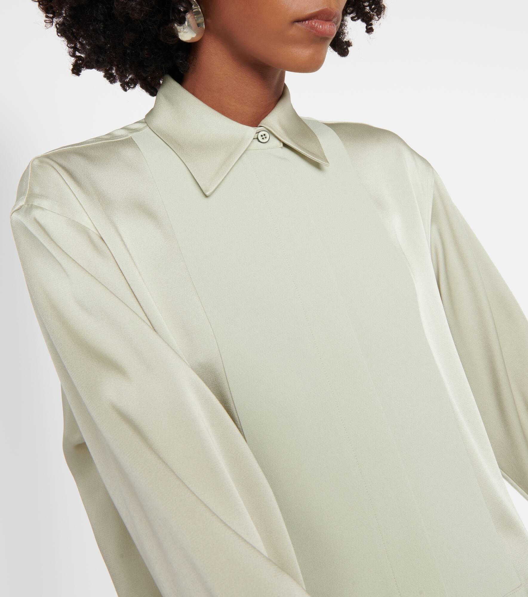 Oversized satin shirt - 4