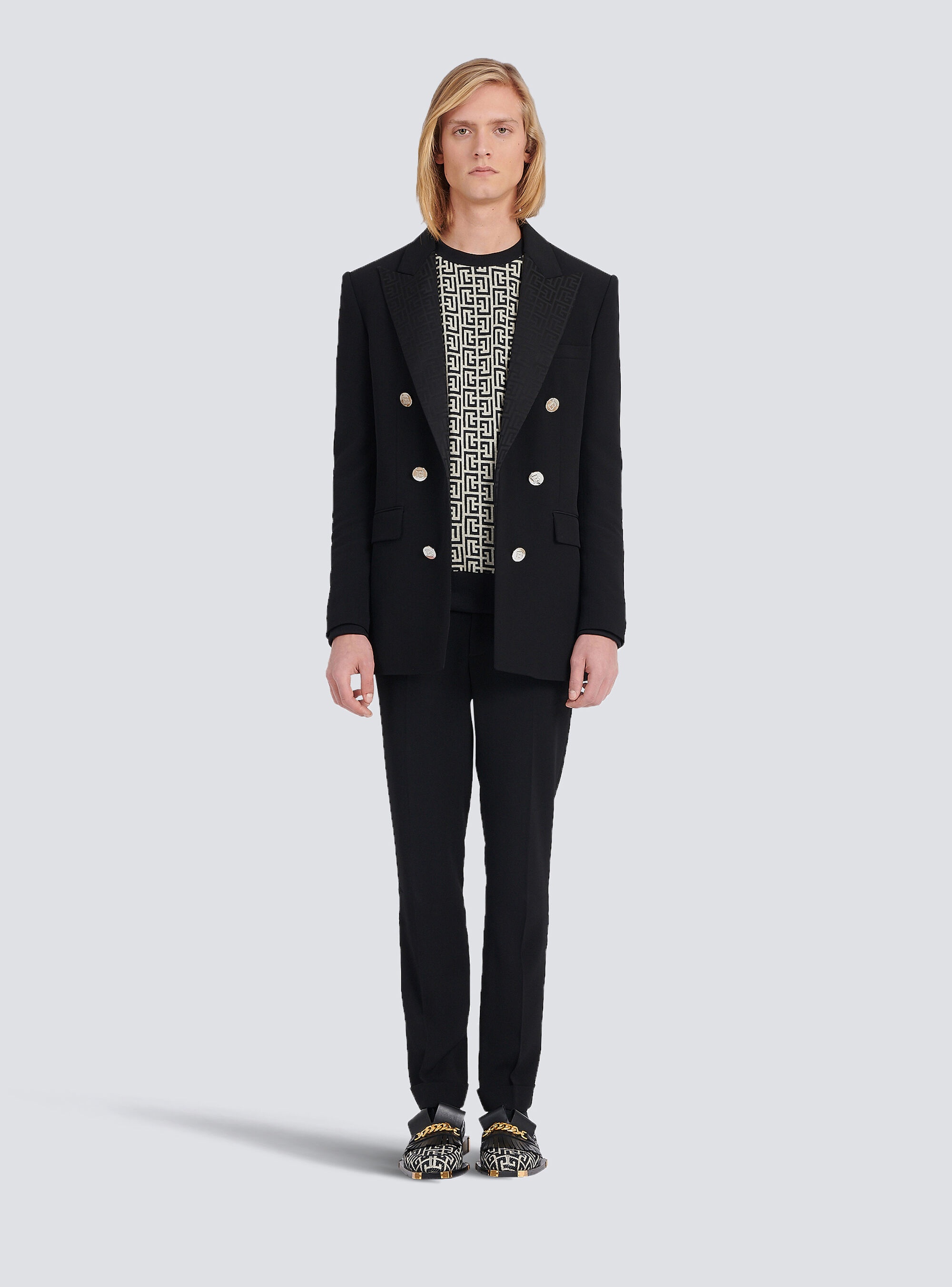 Crepe blazer with double-breasted silver-tone buttoned fastening and Balmain monogram collar - 3