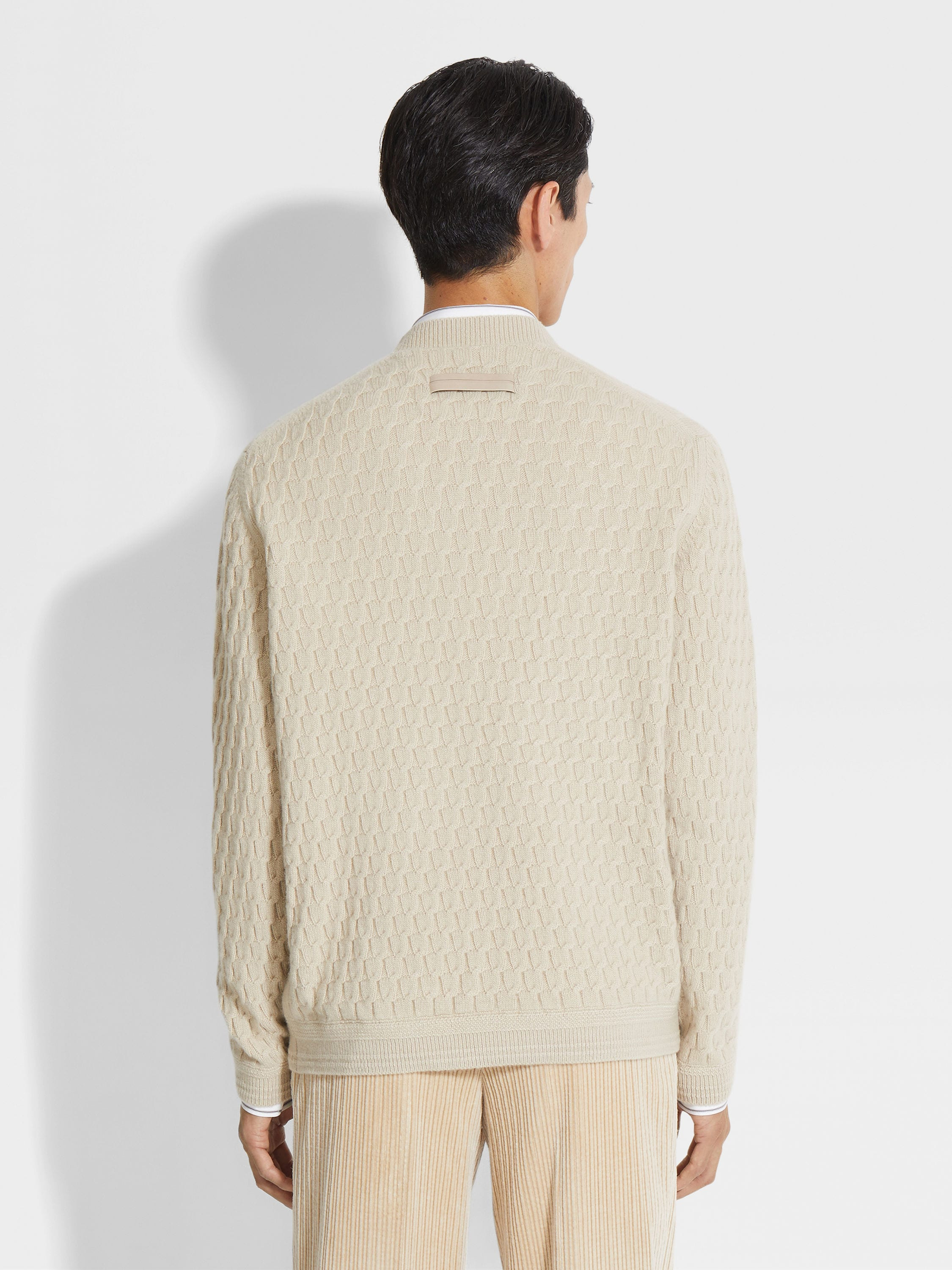 LIGHT BEIGE OASI CASHMERE V-NECK - 4