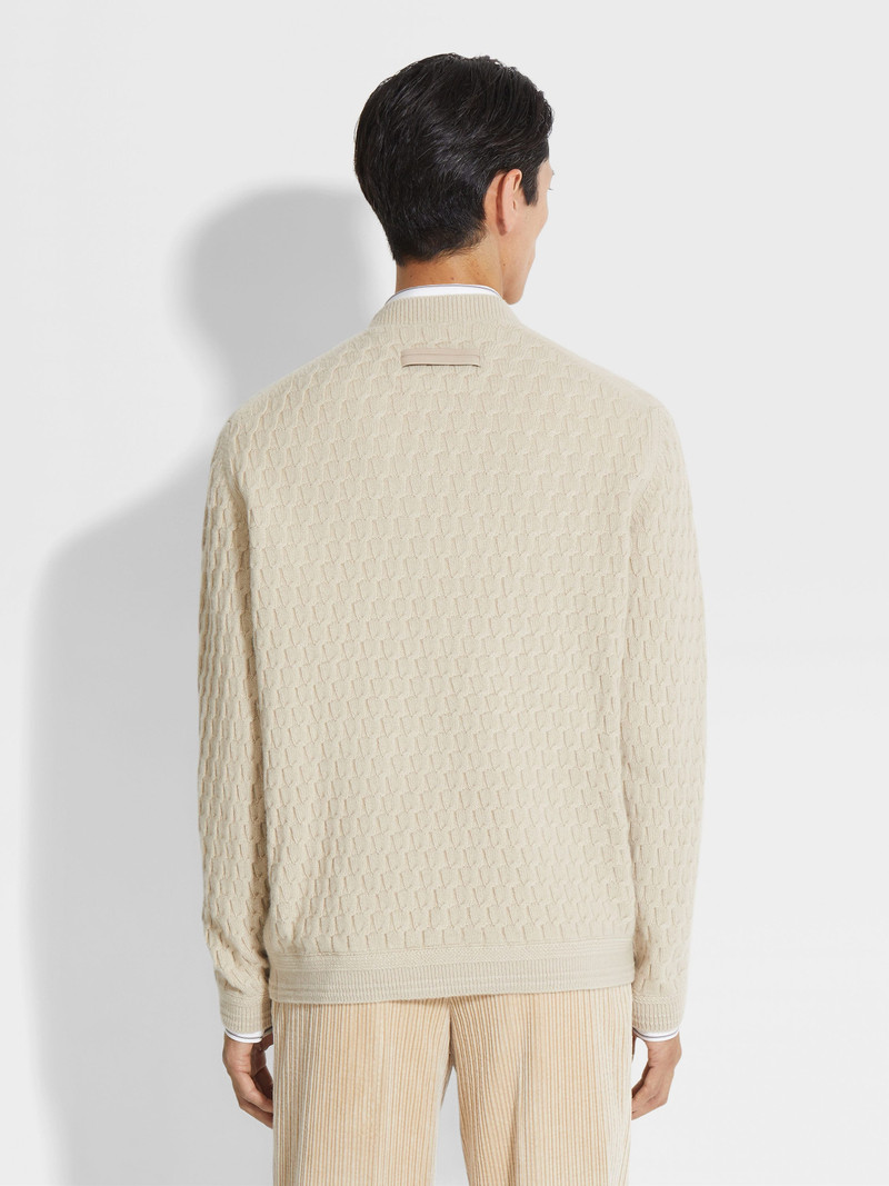 LIGHT BEIGE OASI CASHMERE V-NECK 4