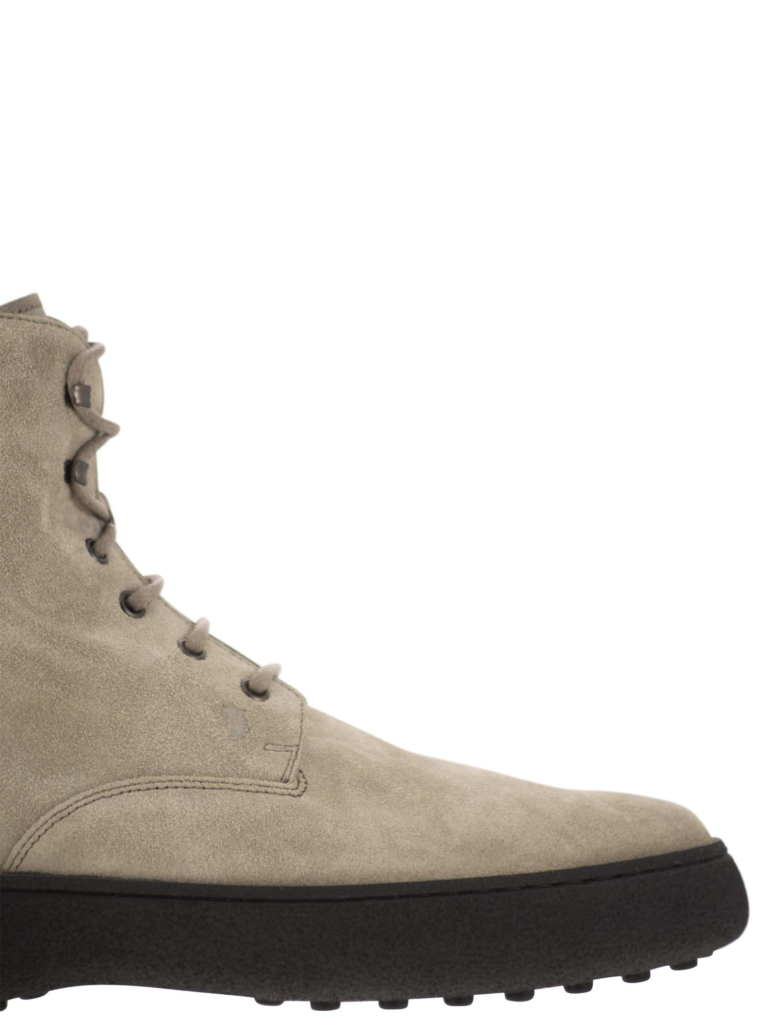 Tod's Men Suede Lace-Up Boot - 6