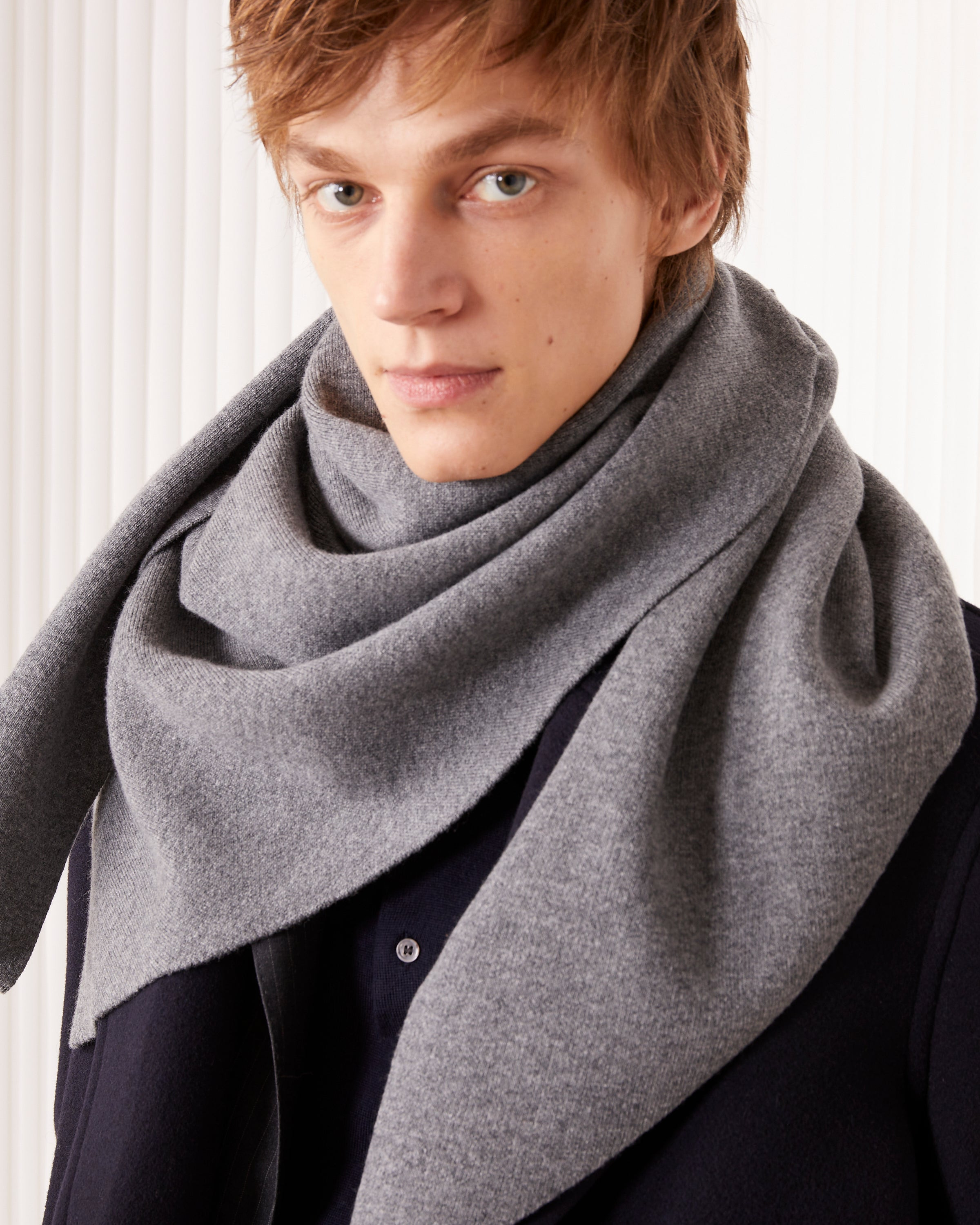 TRIANGLE SCARF - 3