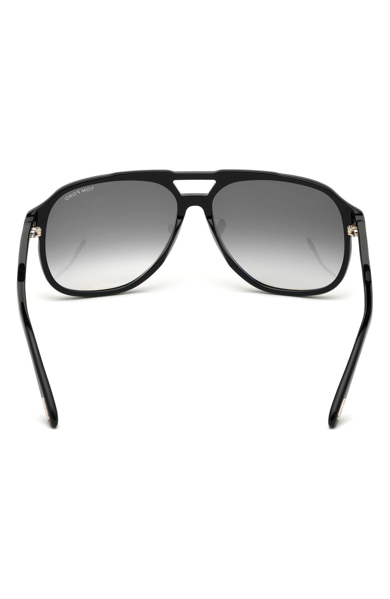 TOM FORD Raoul 62mm Gradient Navigator Sunglasses in Shiny Black /Smoke Polarized at Nordstrom - 5
