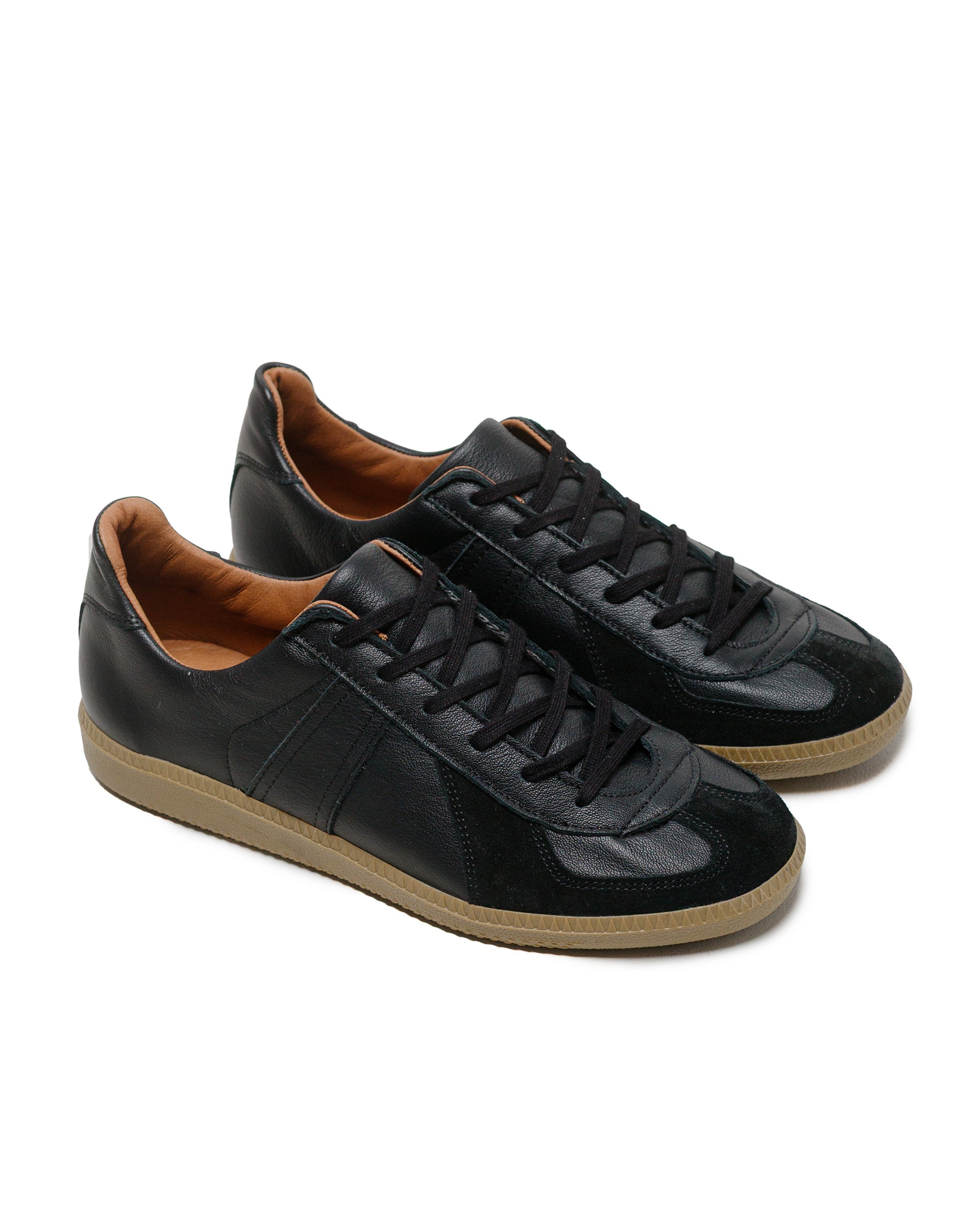 German Military Trainer 1700L Black - 2