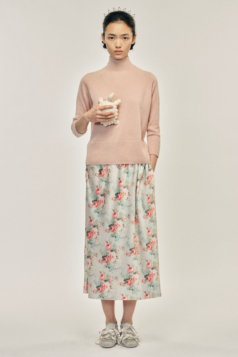 Single Hip Detail Easy Skirt 1