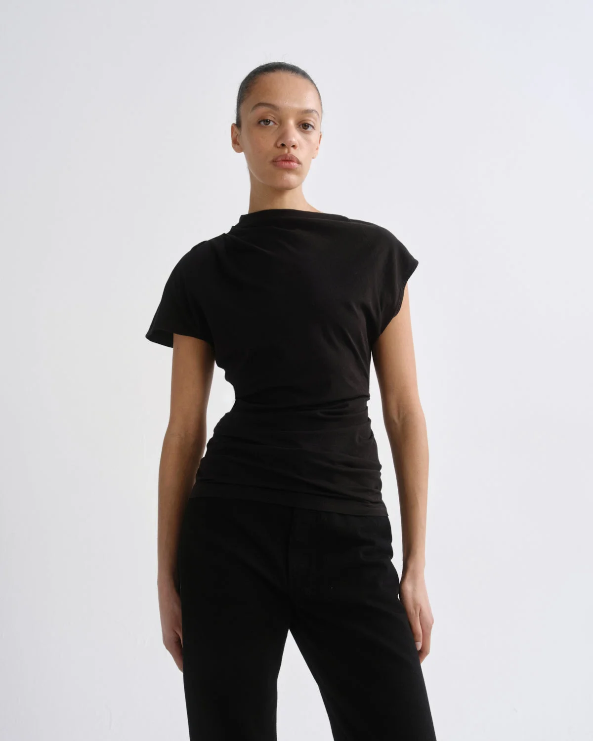BECKLY TEE IN BLACK - 1