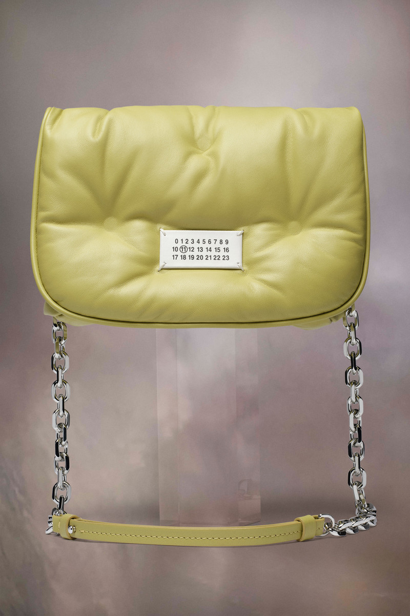 Glam Slam flap small 1