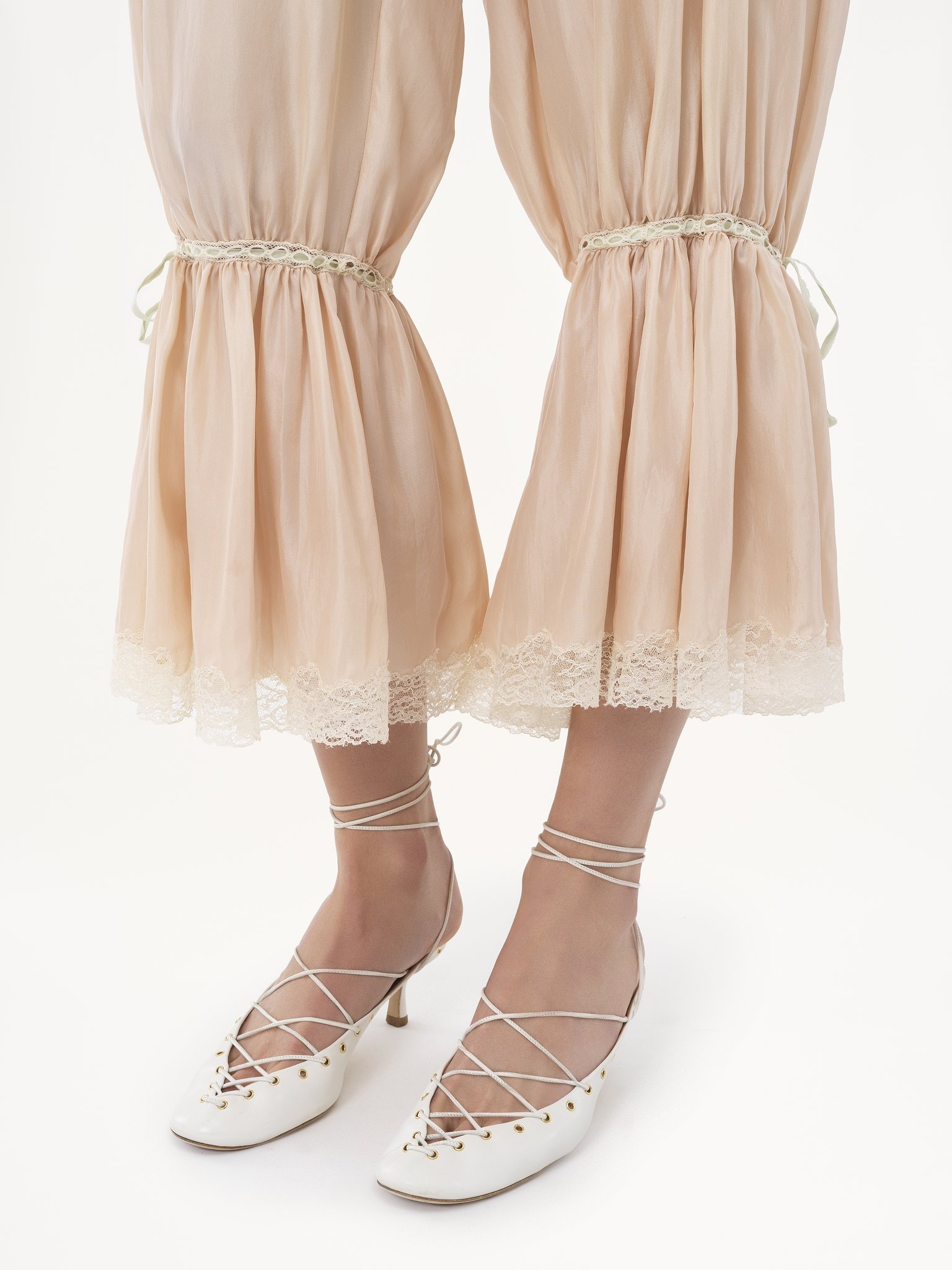 FLUID CROPPED PANTS IN WASHED SILK PONGÉ & LACE - 6