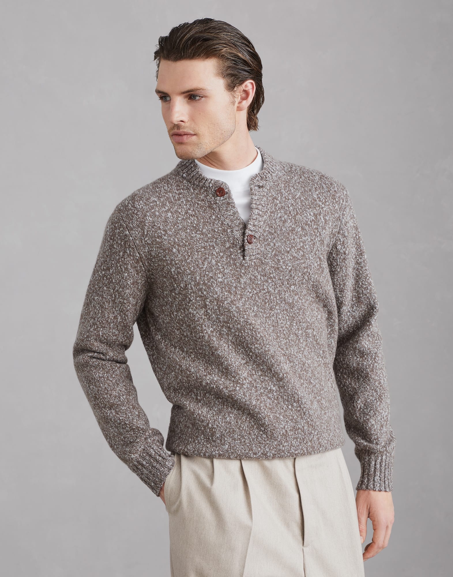 Flecked soft virgin wool and cashmere sweater with Henley collar - 1