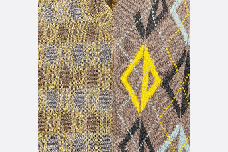 CD Diamond Sleeveless Sweater 3