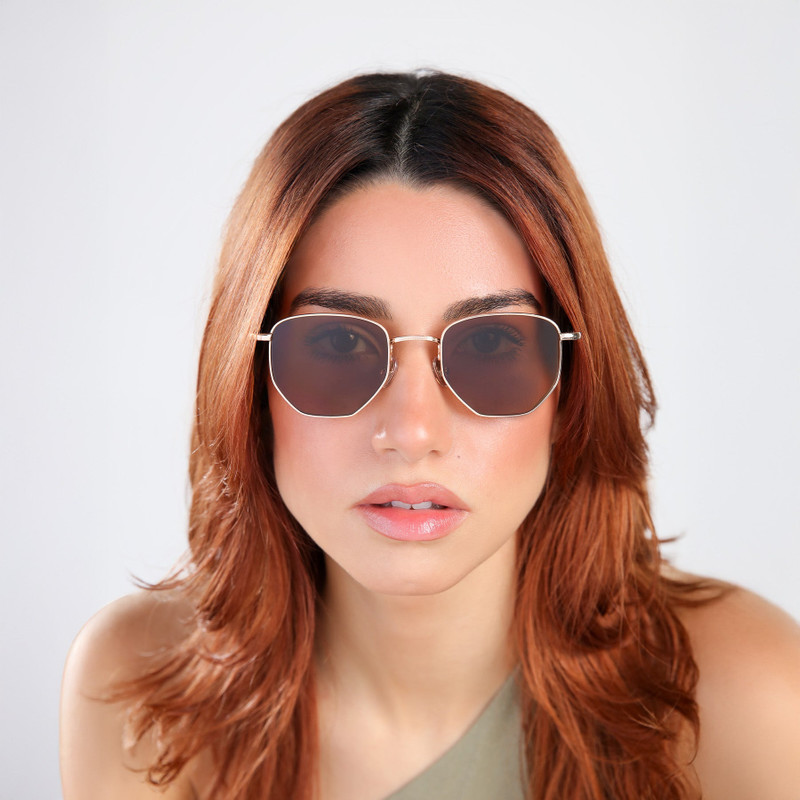 illesteva Hunter Sunglasses outlook