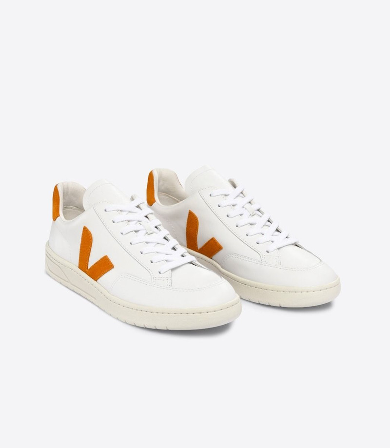 VEJA V-12 LEATHER WHITE PUMPKIN outlook