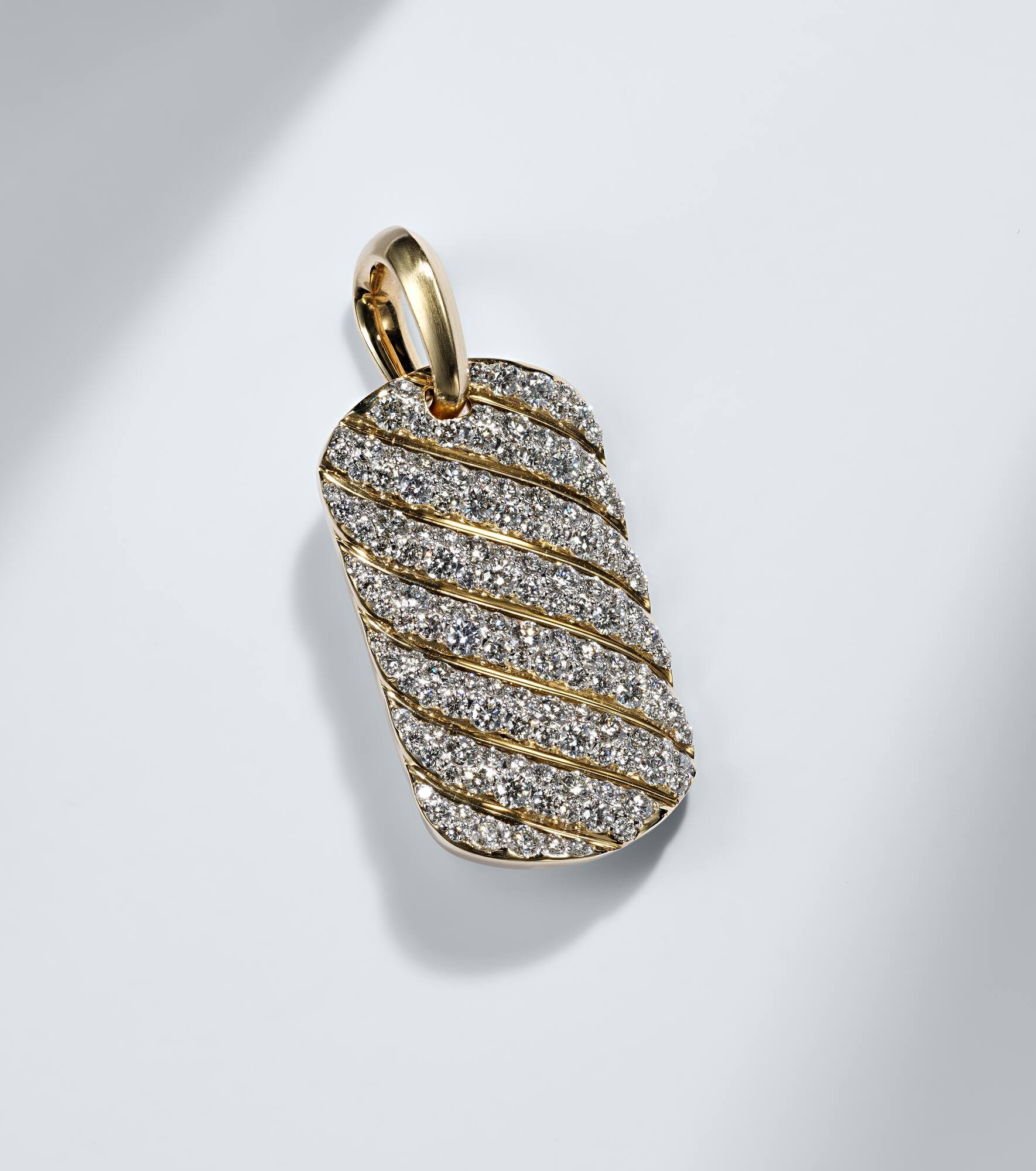 Sculpted Cable 18kt gold pendant with diamonds - 4