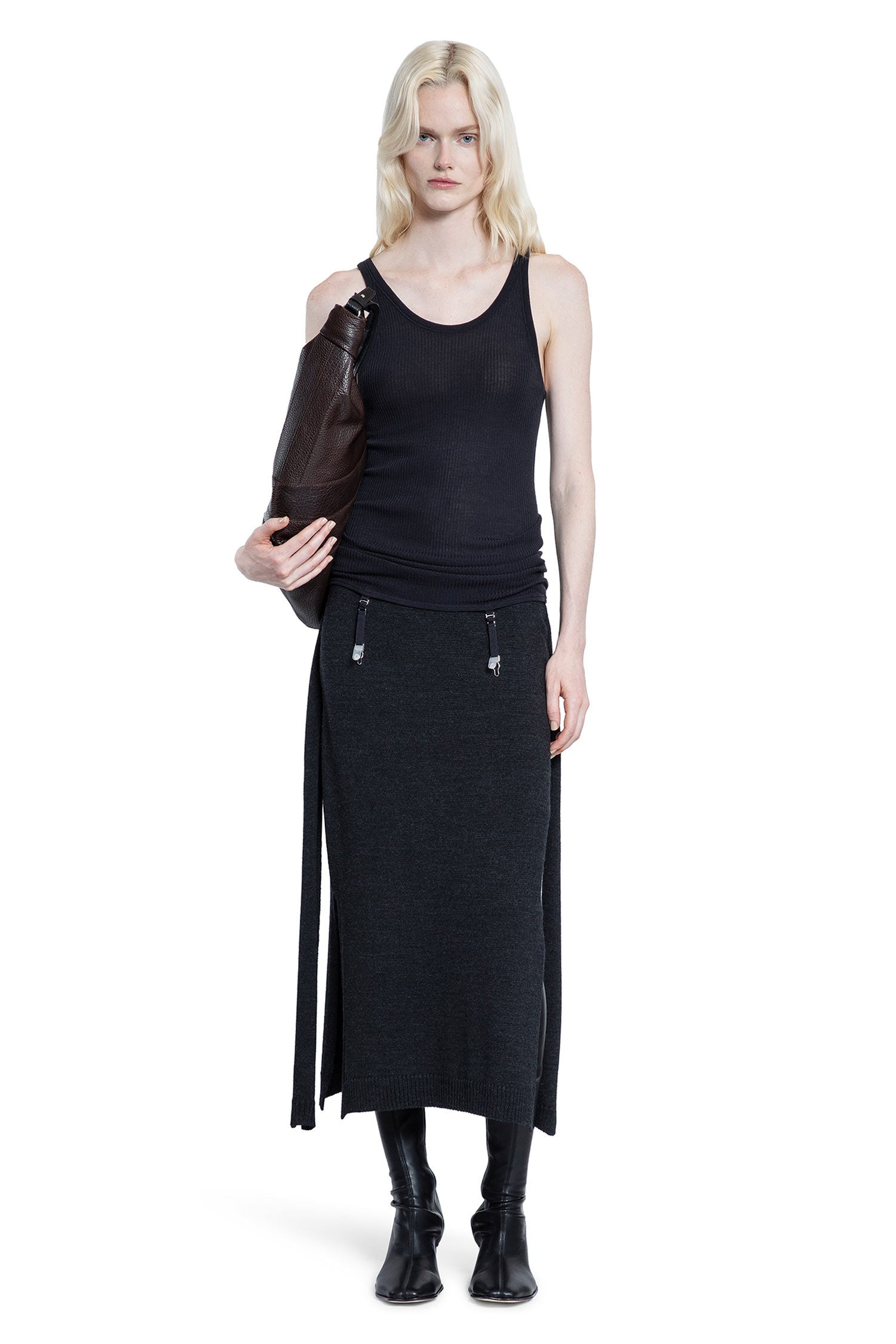 Sleeveless-Tank-Top-With-Suspenders - 5
