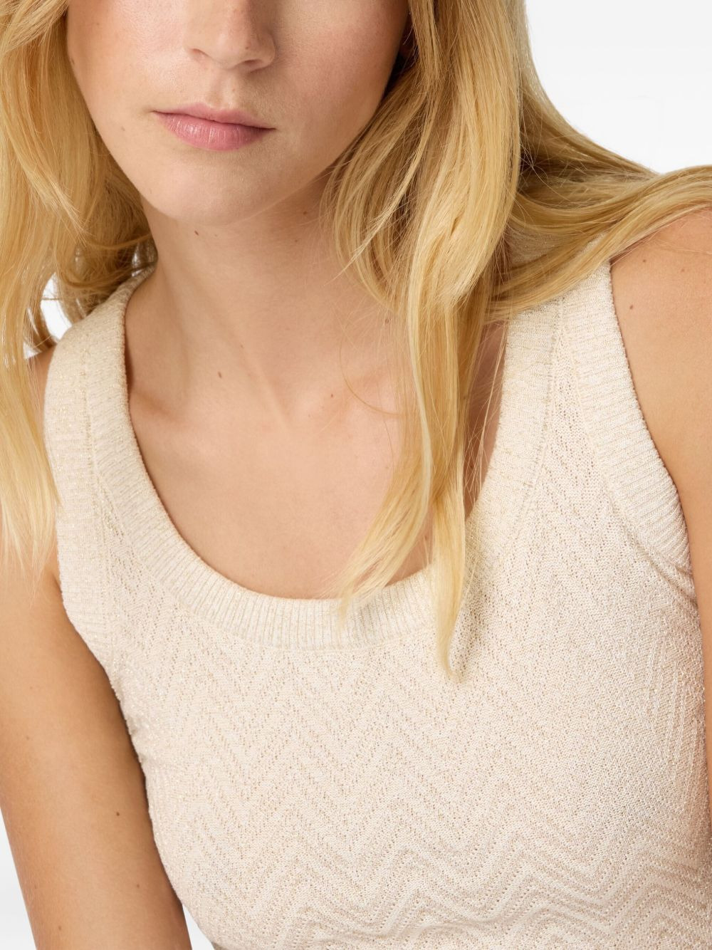 herringbone-pattern sleeveless top - 4