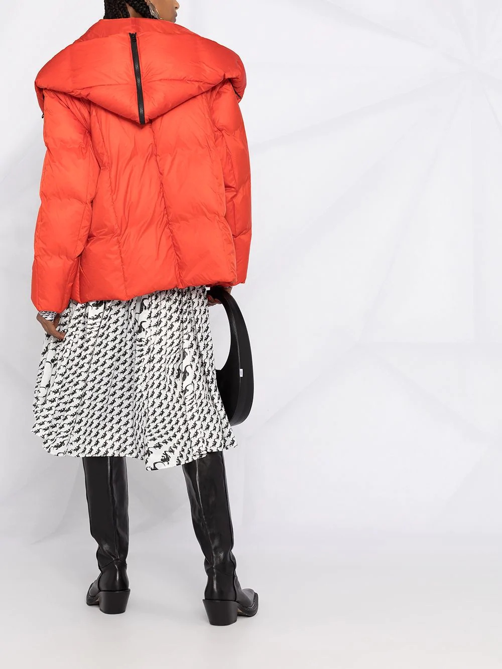 detachable-sleeve down jacket - 4