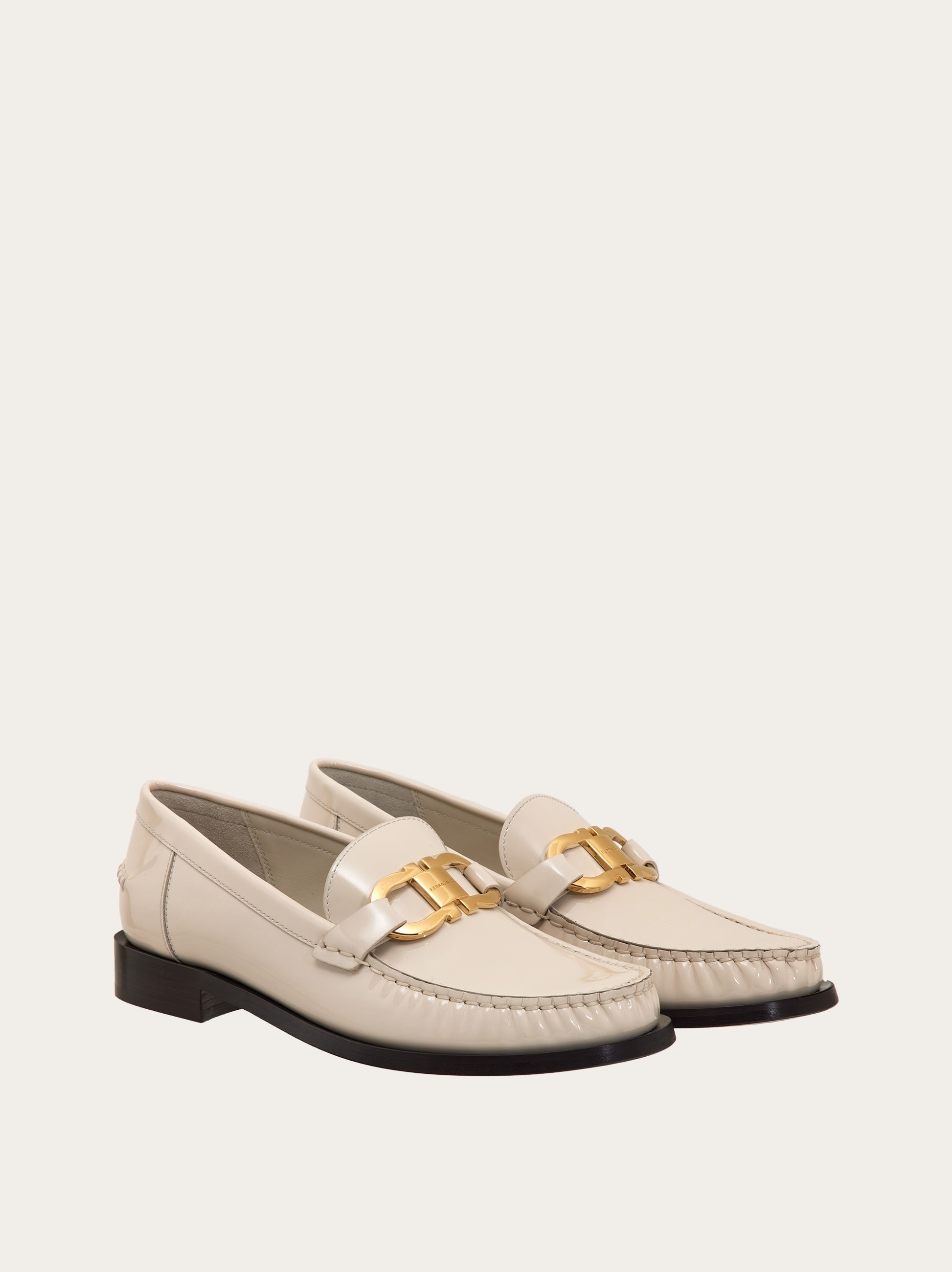 Moccasin with Gancini ornament - 4