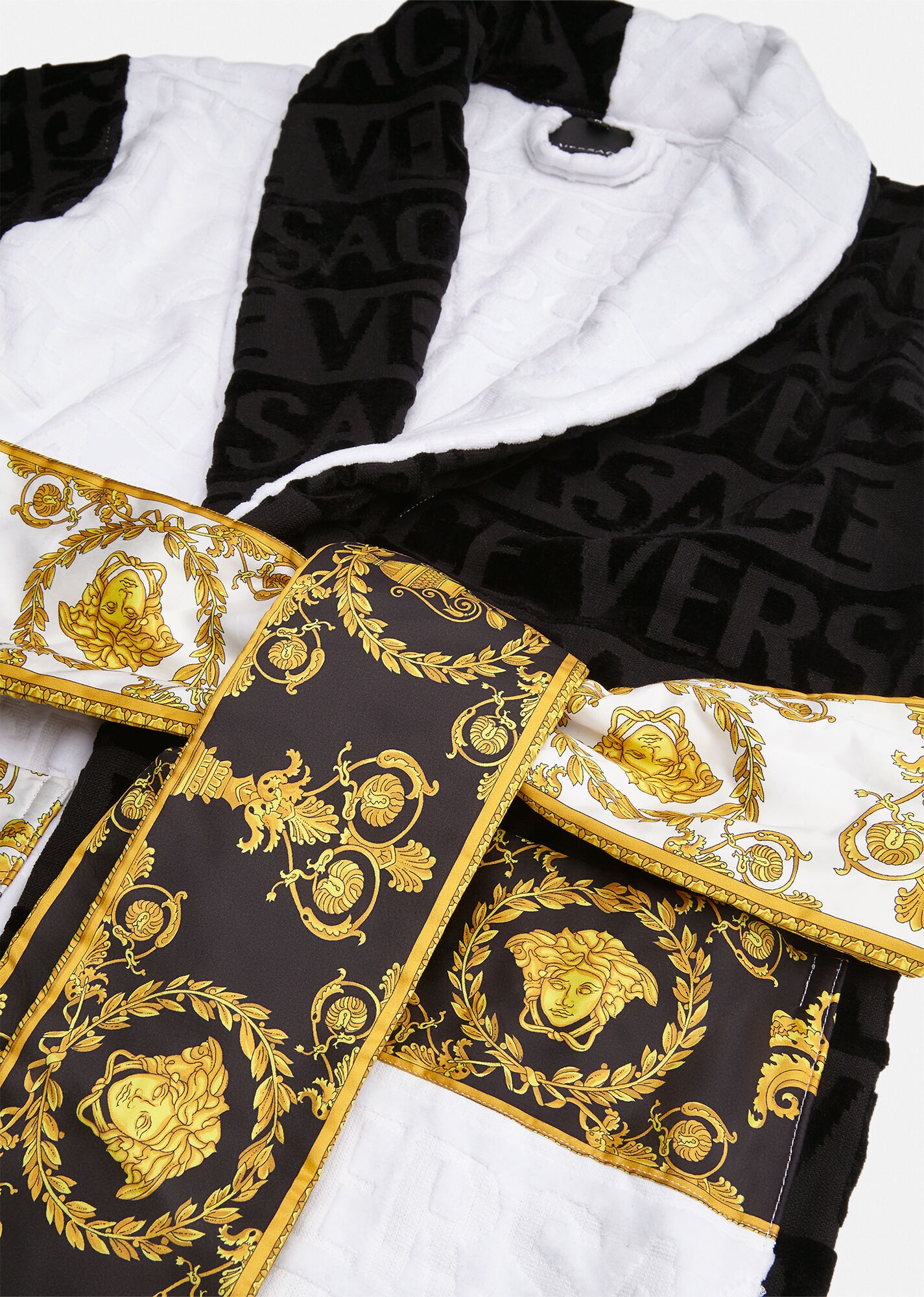 I ♡ Baroque Color Block Bathrobe - 3