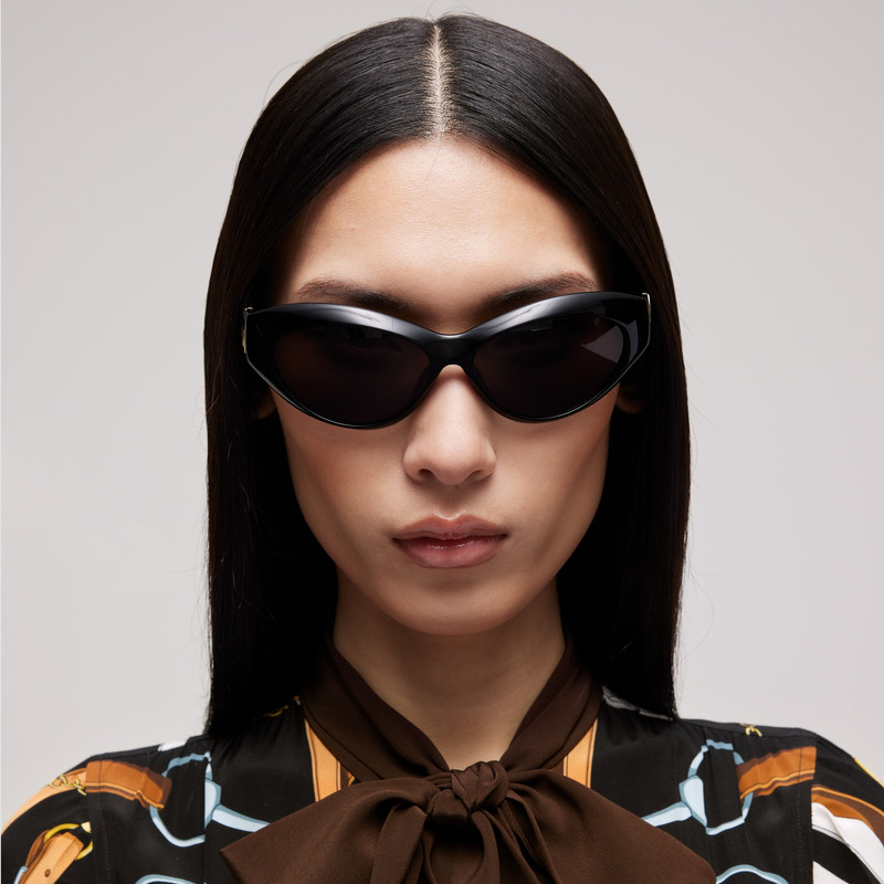 GUCCI GG2269S Cat eye frame sunglasses outlook