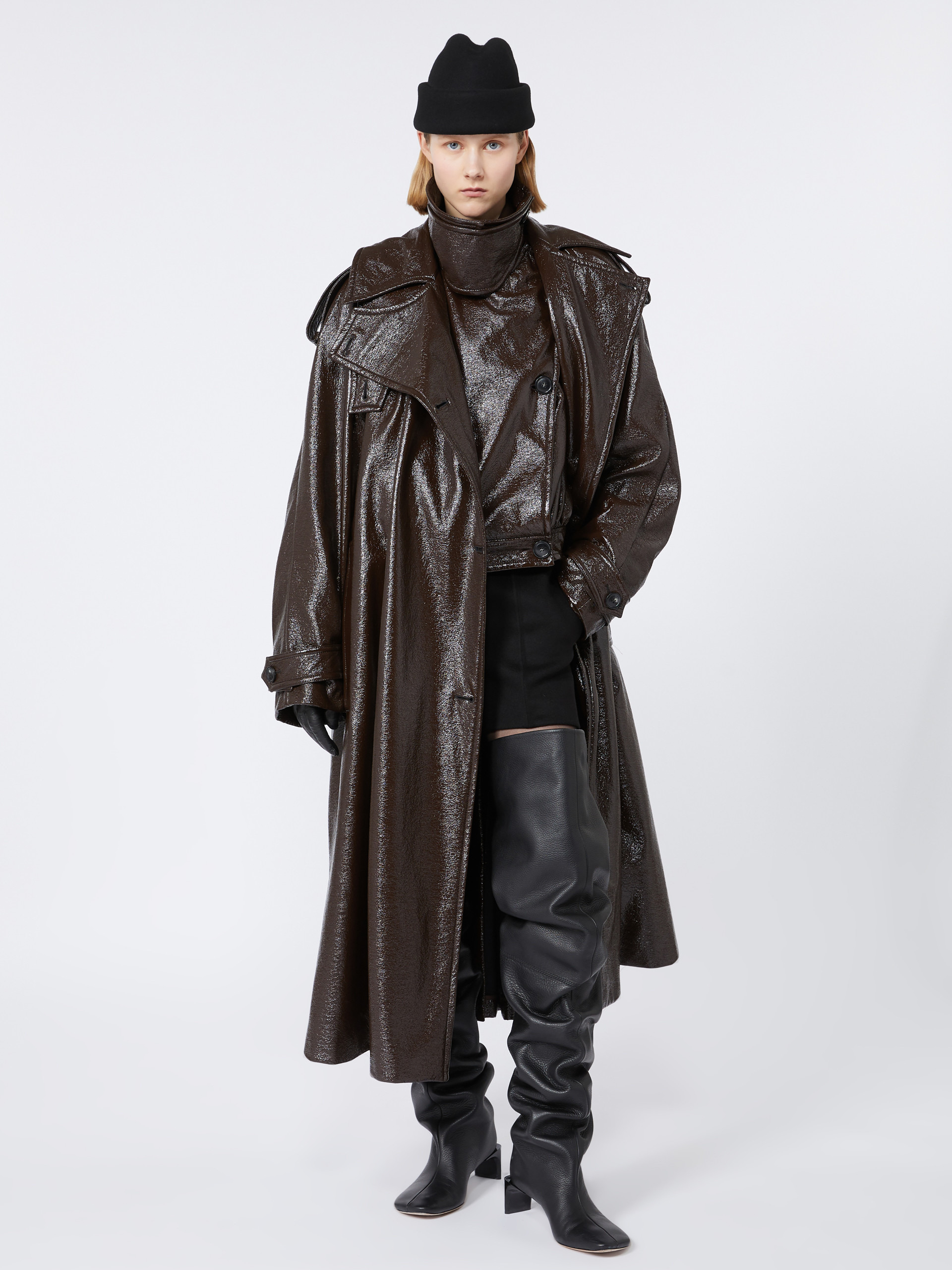 BETA1234 Short trench coat with patent leather effect - RUNWAY - 2