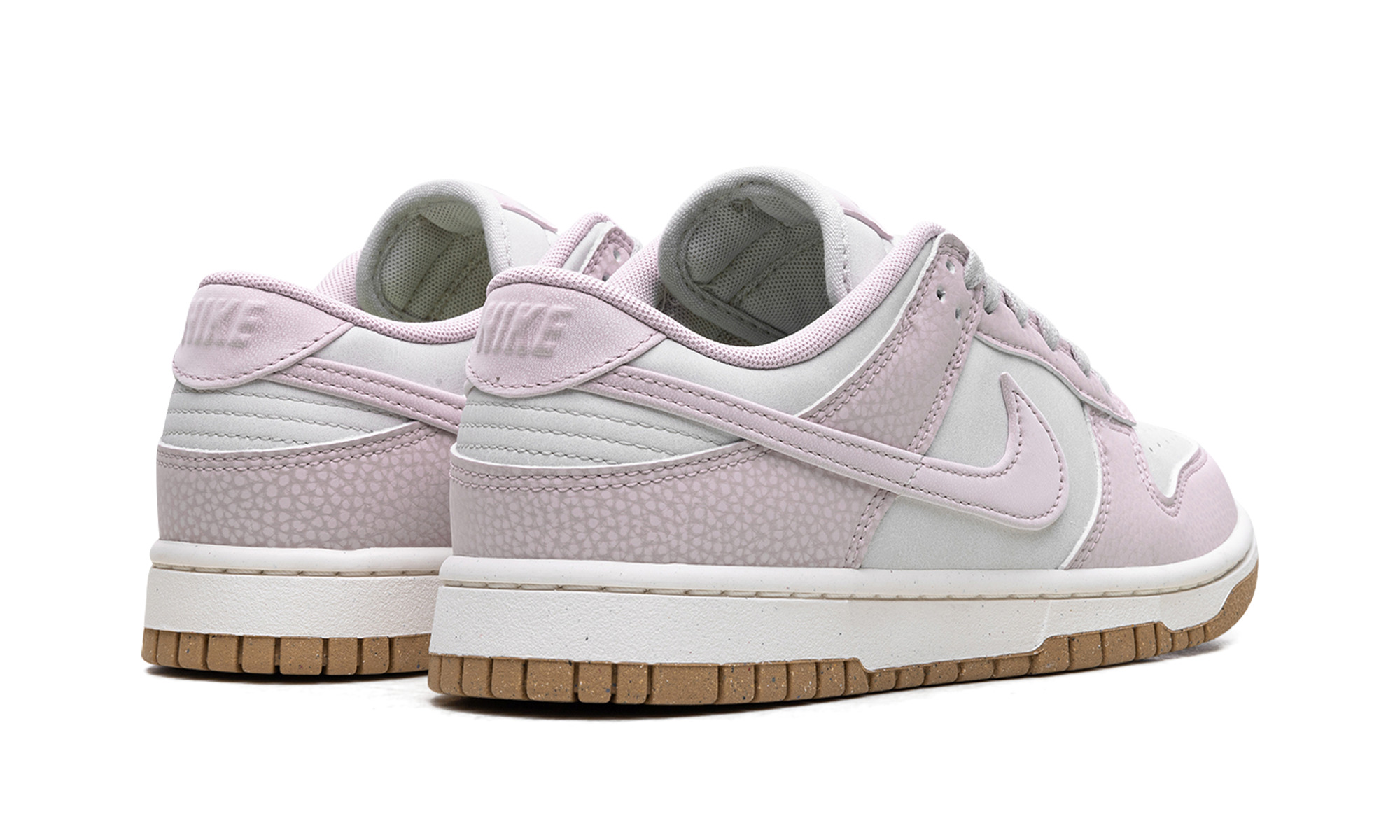Dunk Low WMNS "Platinum Violet" - 3