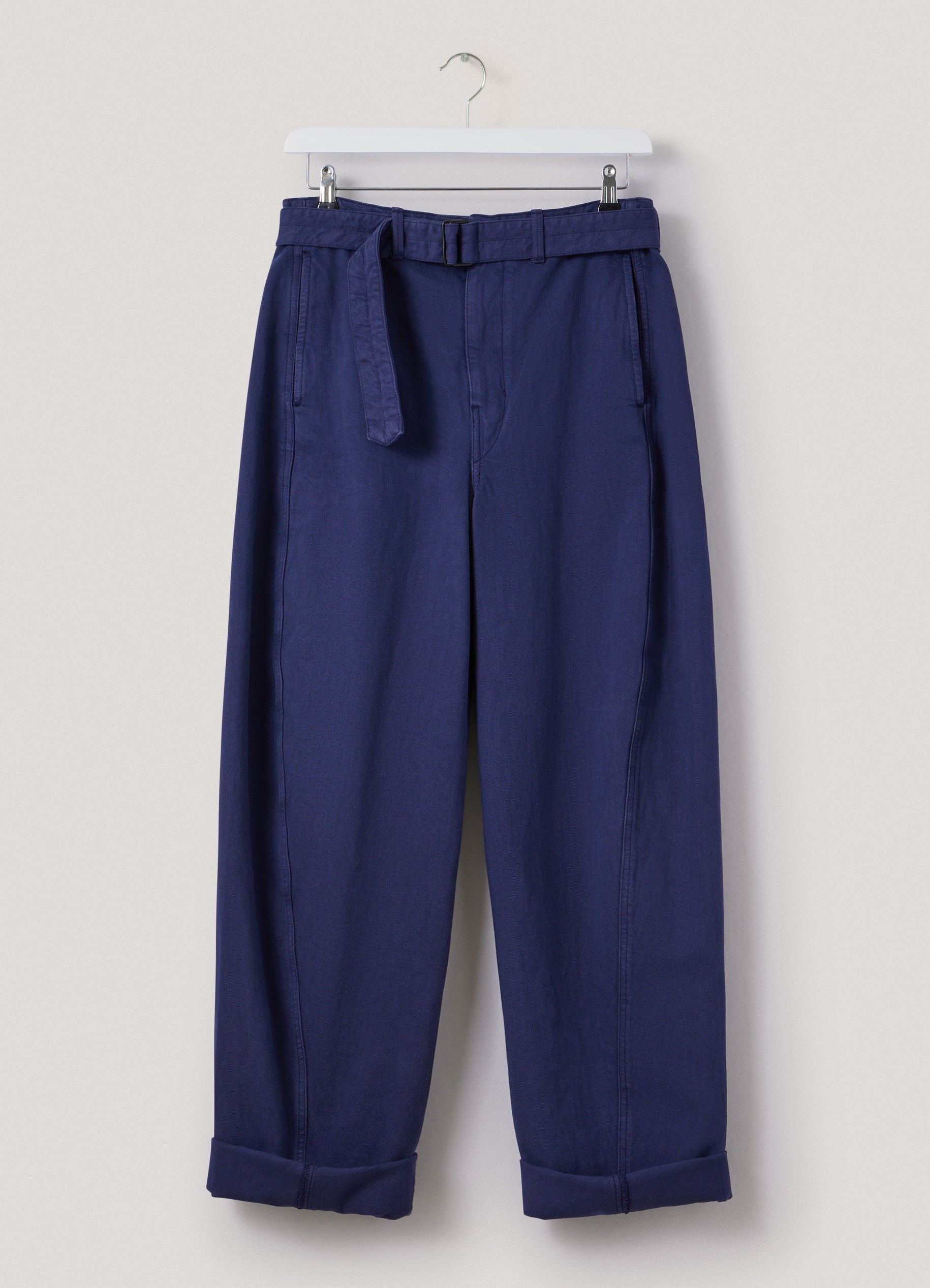 TWISTED BELTED PANTS
HEAVY GARMENT DYED DENIM - 1