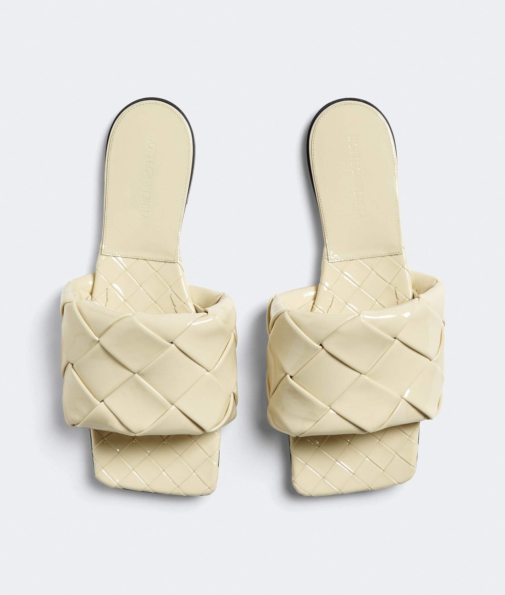 サンダル・ミュール Bottega Veneta Lido Flat Sandal Bottega Veneta® Women's Lido Flat Sandal in Black. Shop