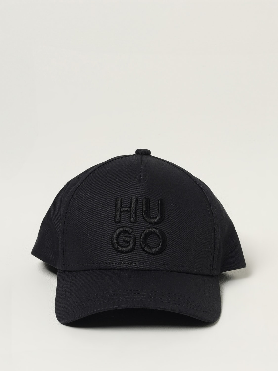 Hat men Hugo - 2