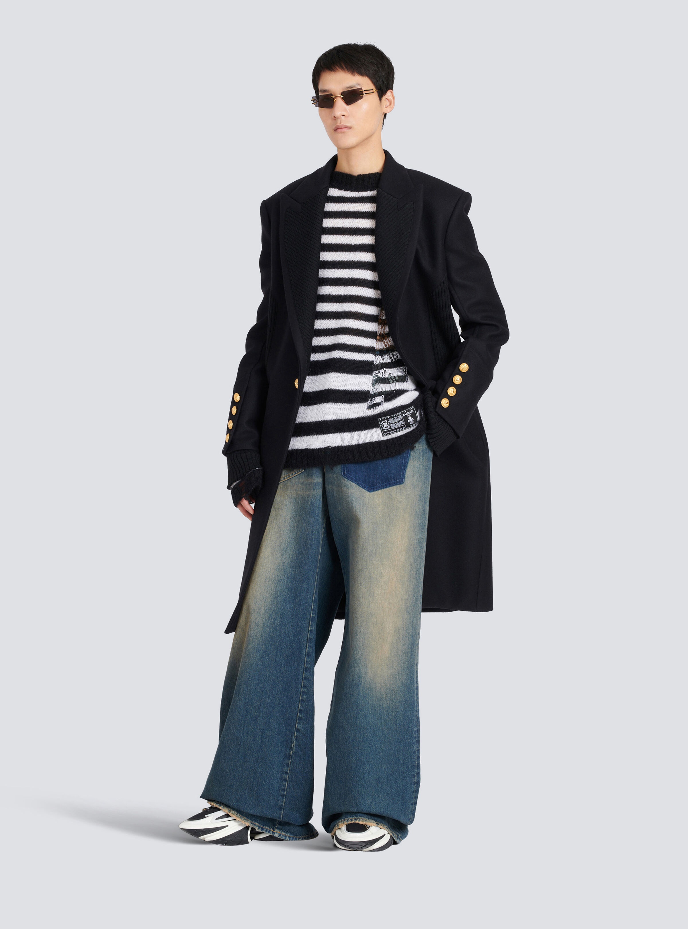 Long wool coat with monogram-patterned collar and lining - 2