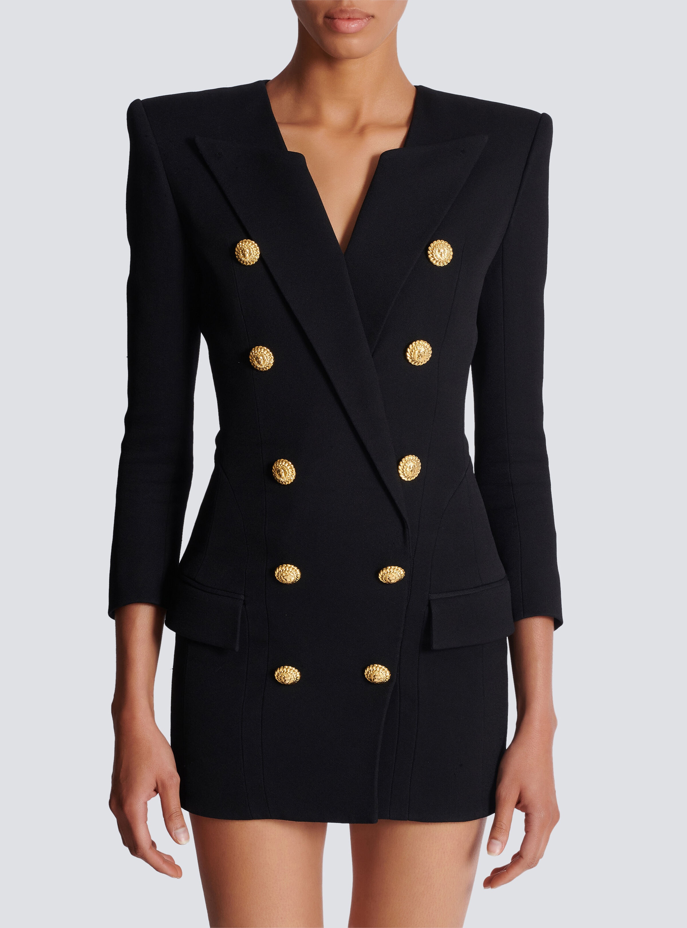 V-neck buttoned crepe short dress - 5