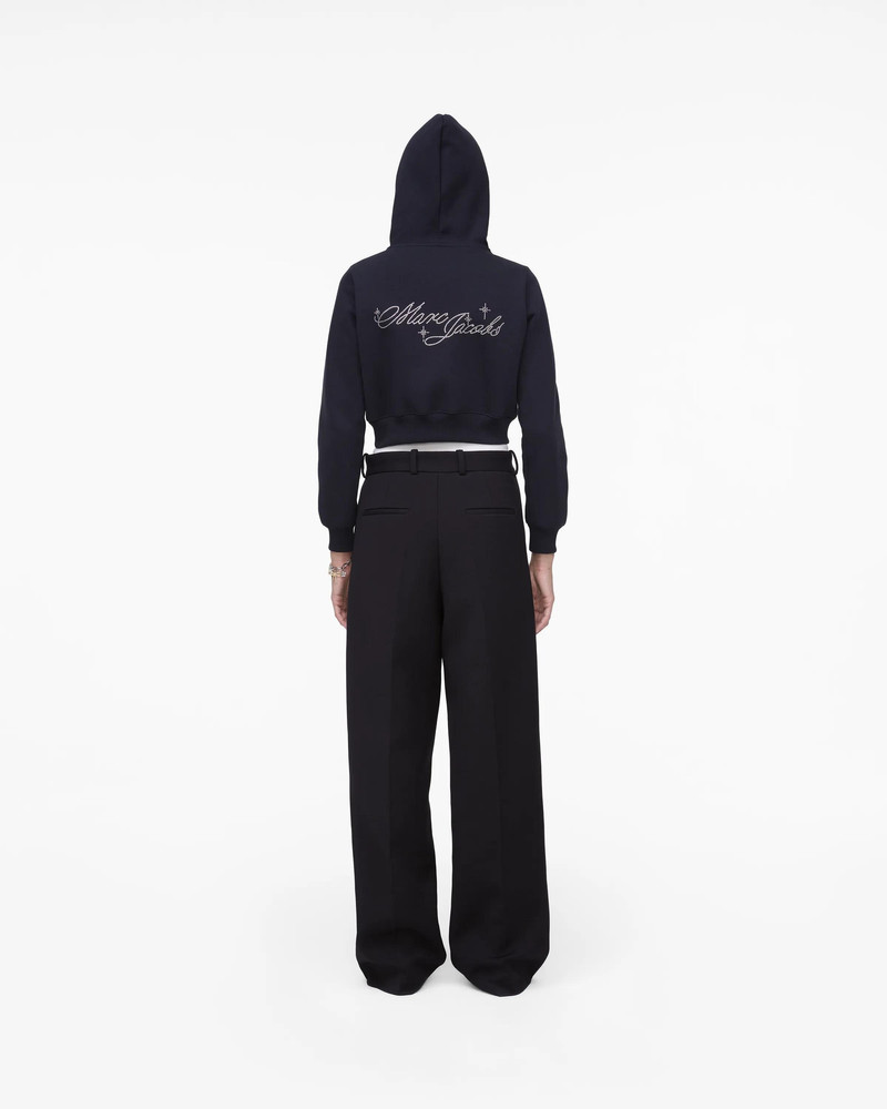CHARM은 HOODIE를 주름을 잡았습니다 4