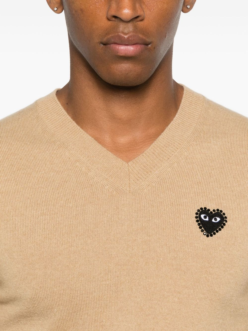 heart-embellished v-neck sweater - 5