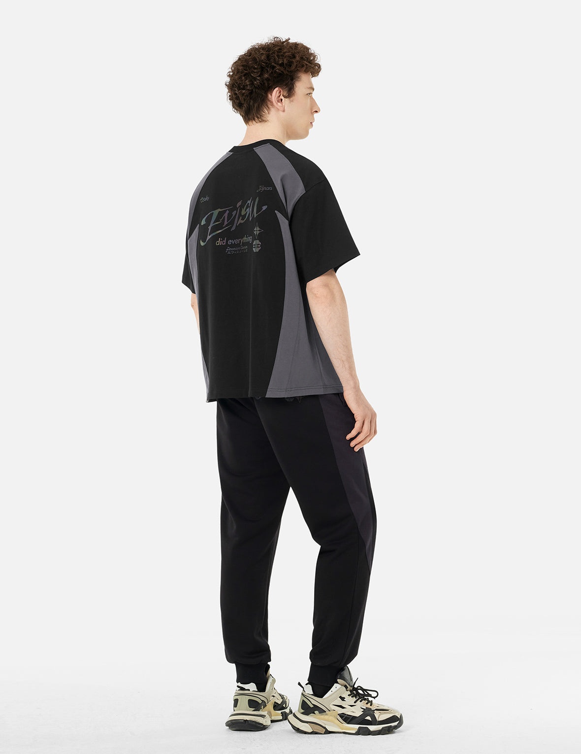 Panel Blocking with Colorful Logo Print Loose Fit T-Shirt - 4
