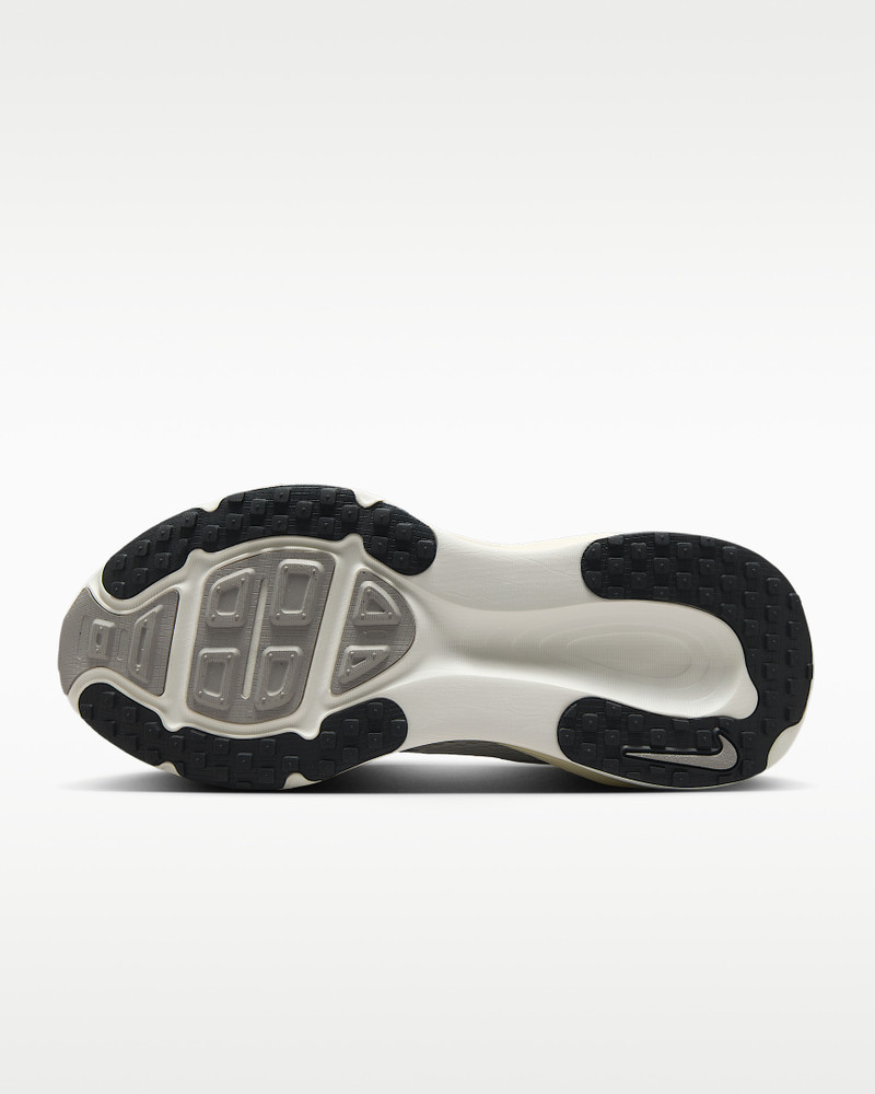 Nike Nike Vomero 18 Women's Road Running Shoes outlook