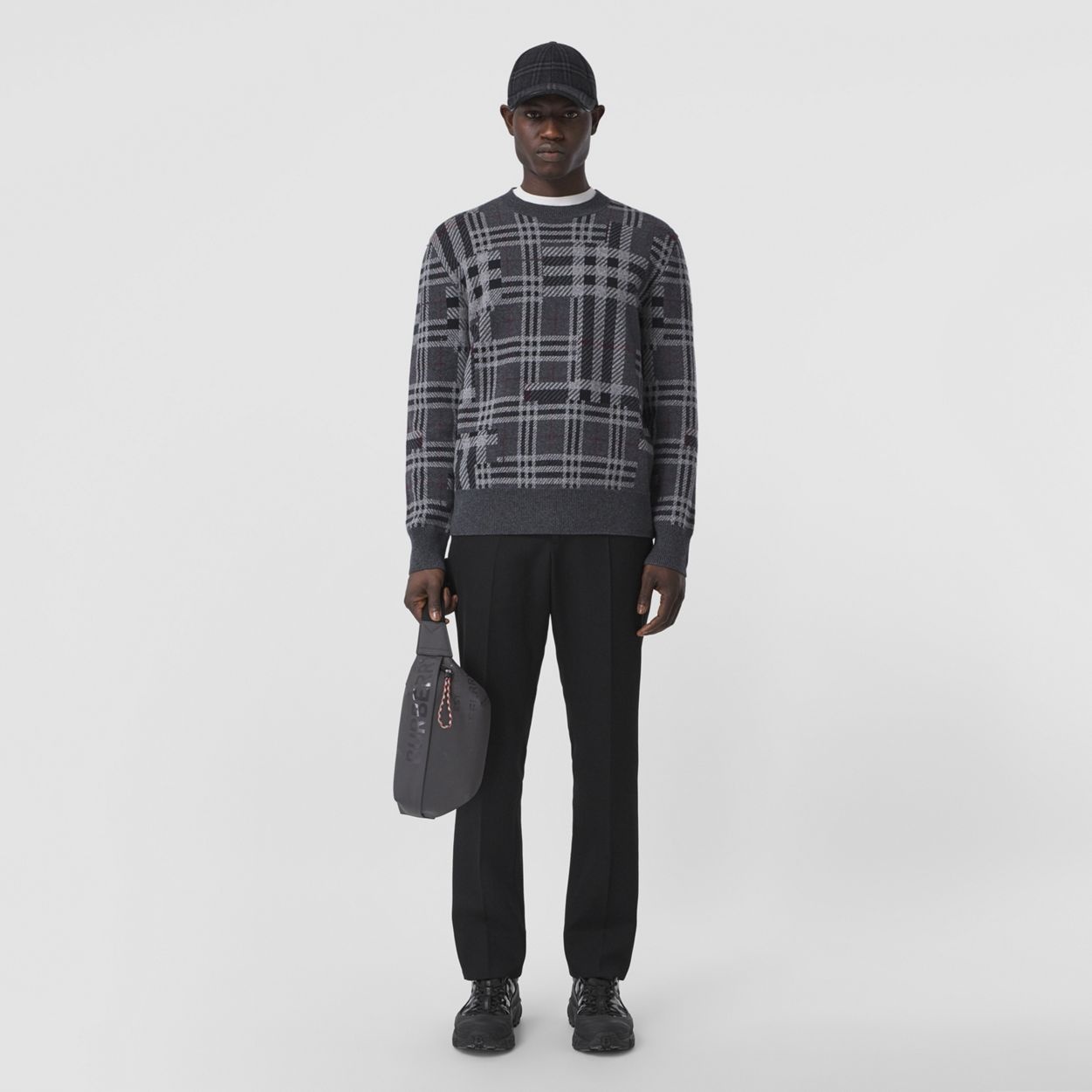 Contrast Check Cashmere Jacquard Sweater - 2