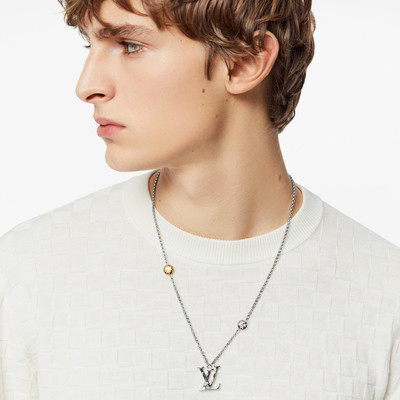 Louis Vuitton Monogram Carved Necklace outlook