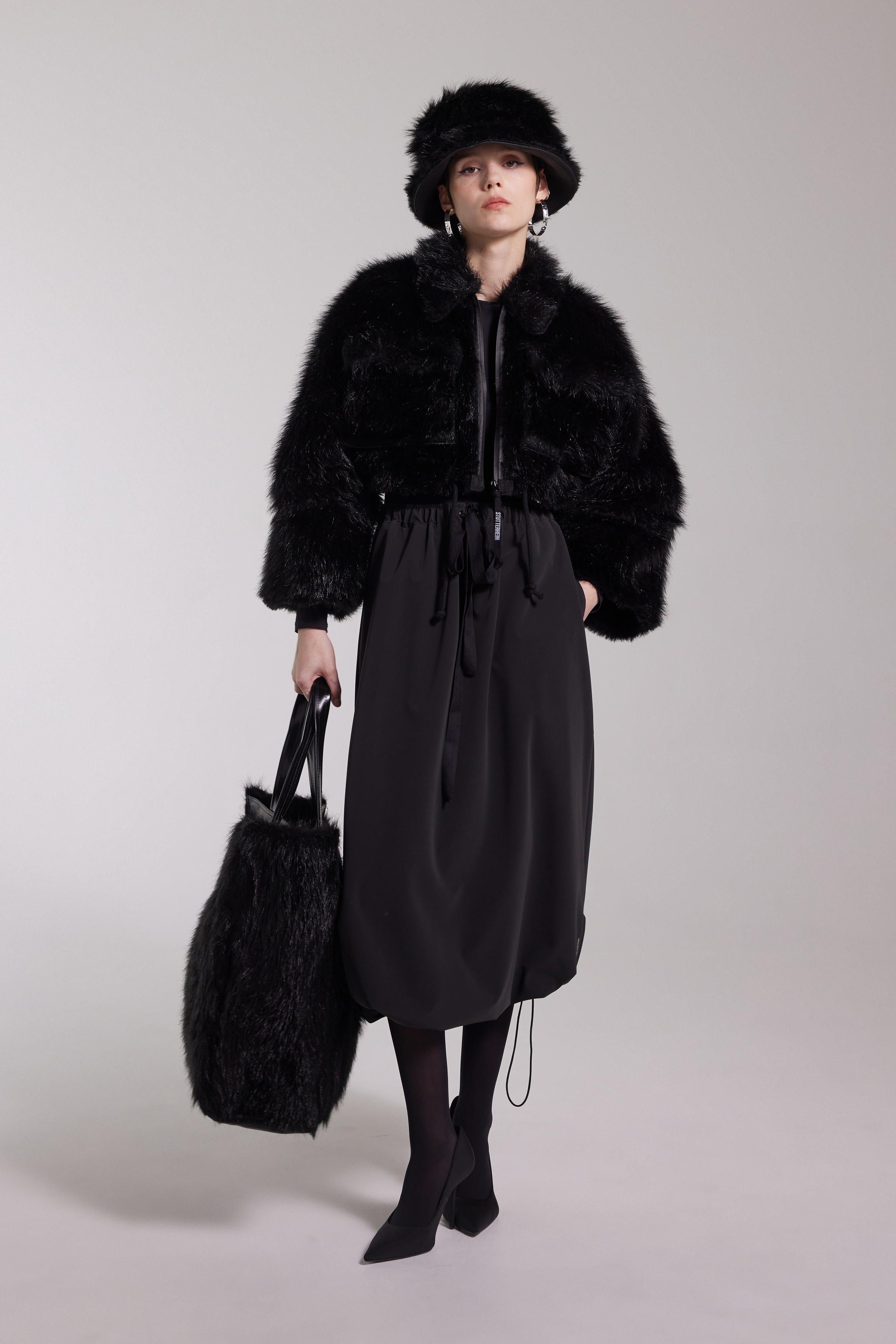 Lilla Tre Zip Faux Fur Black - 4