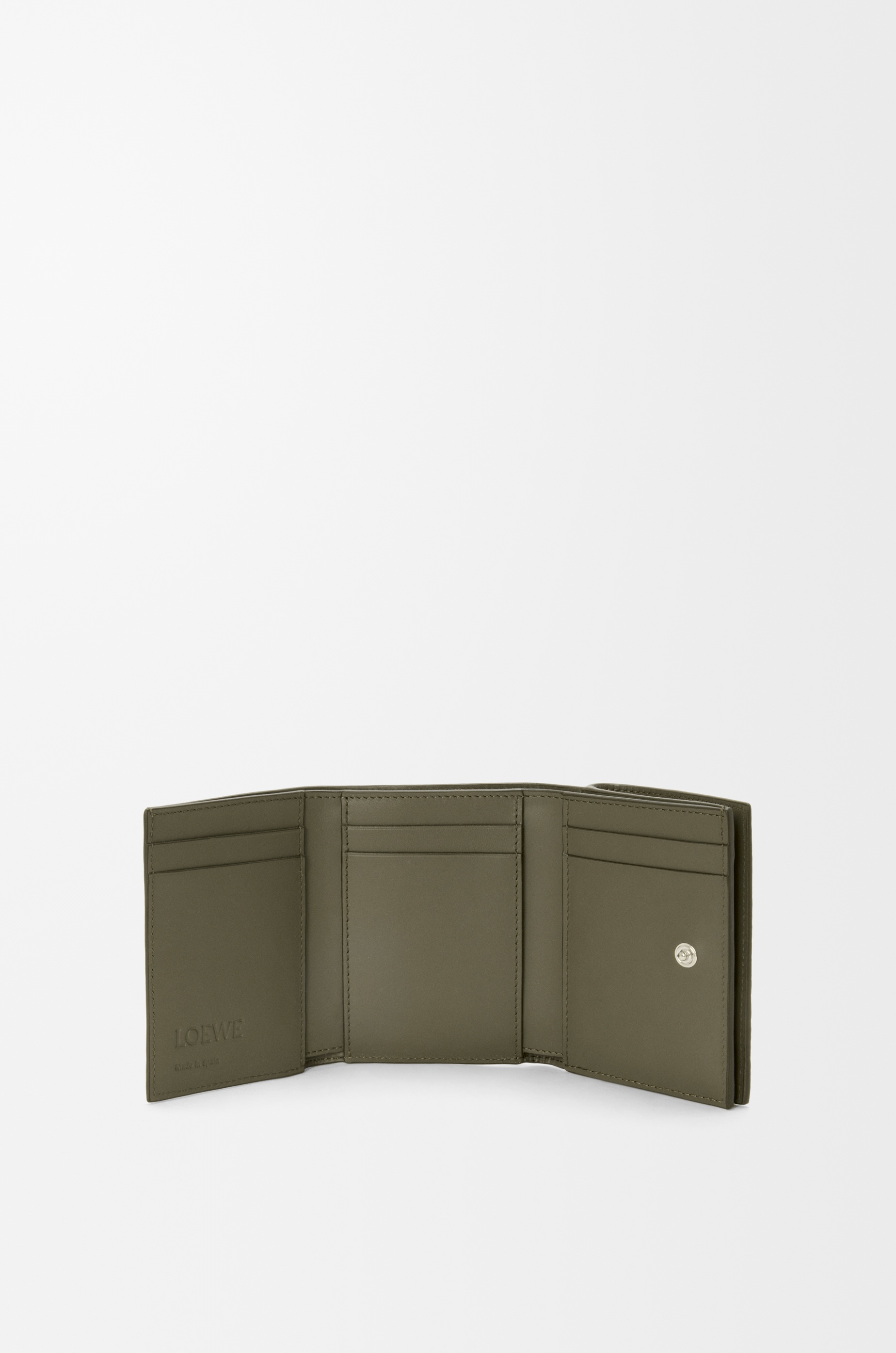 Trifold wallet in soft grained calfskin - 2