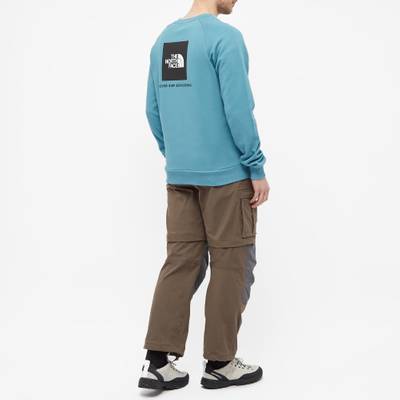 The North Face The North Face Raglan Redbox Crew Sweat outlook