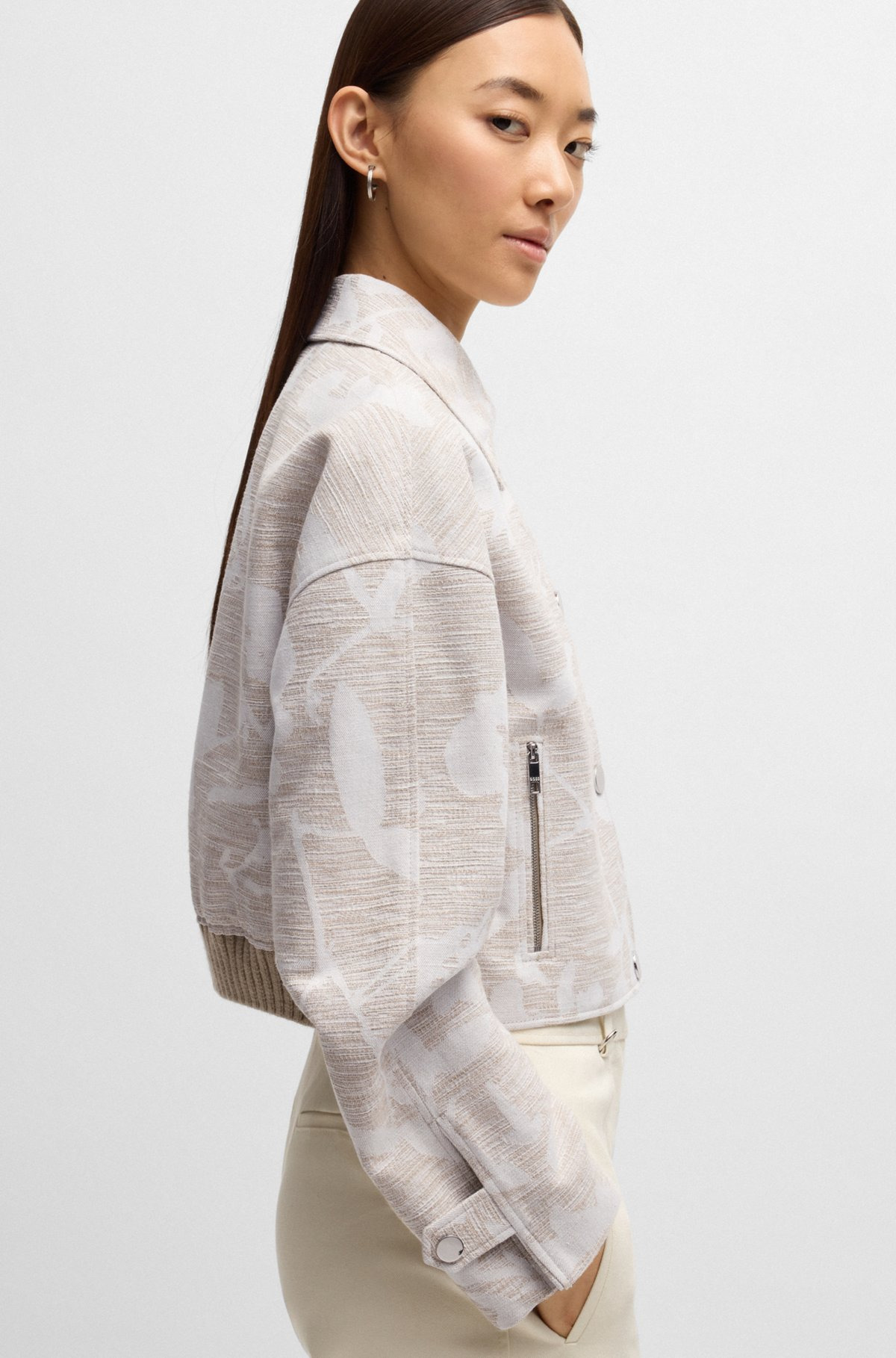 RELAXED-FIT BLAZER WITH FLORAL STRUCTURE - 5