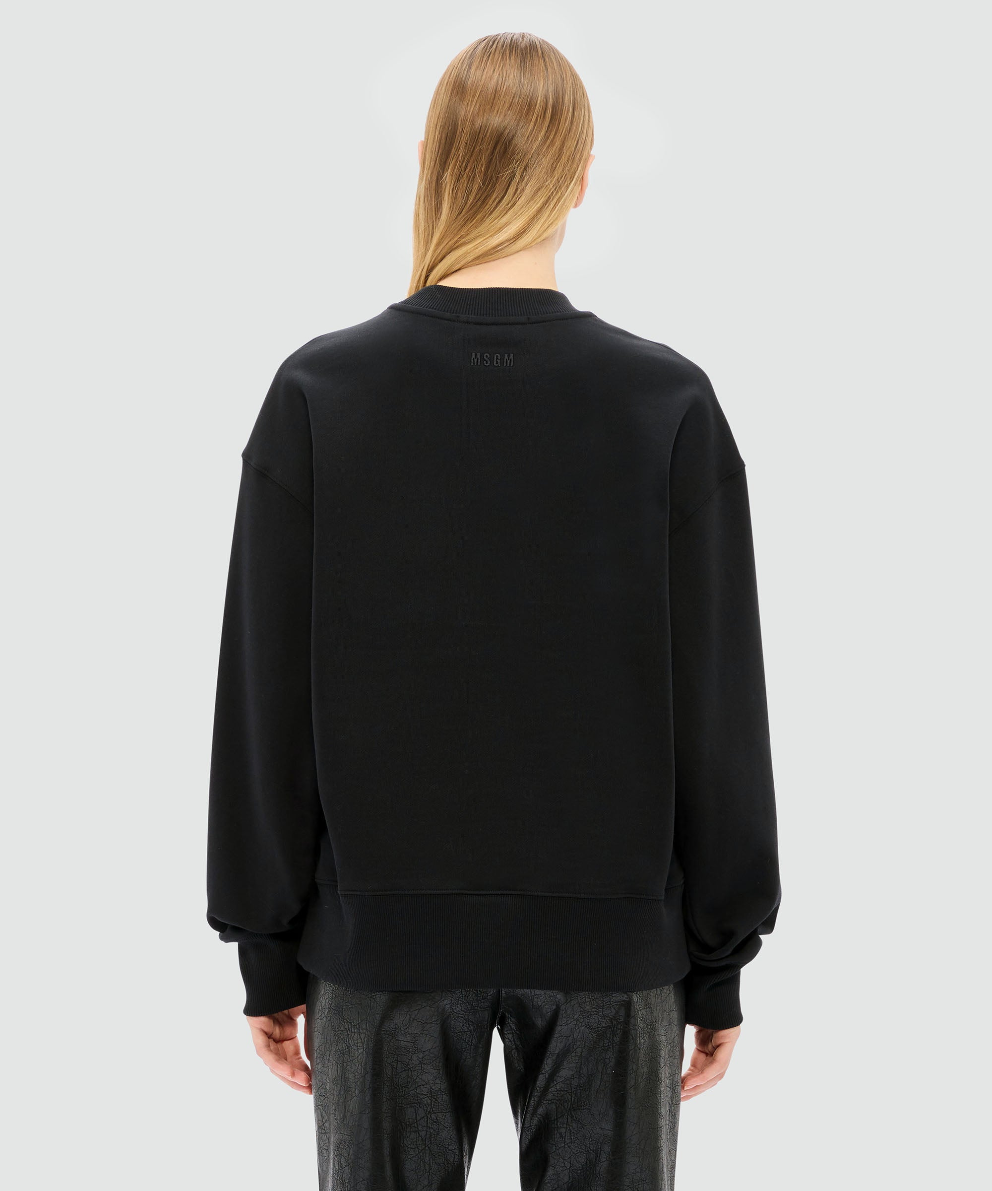 Black jersey sweatshirt with "Follow the Rabbit®" quote - 3