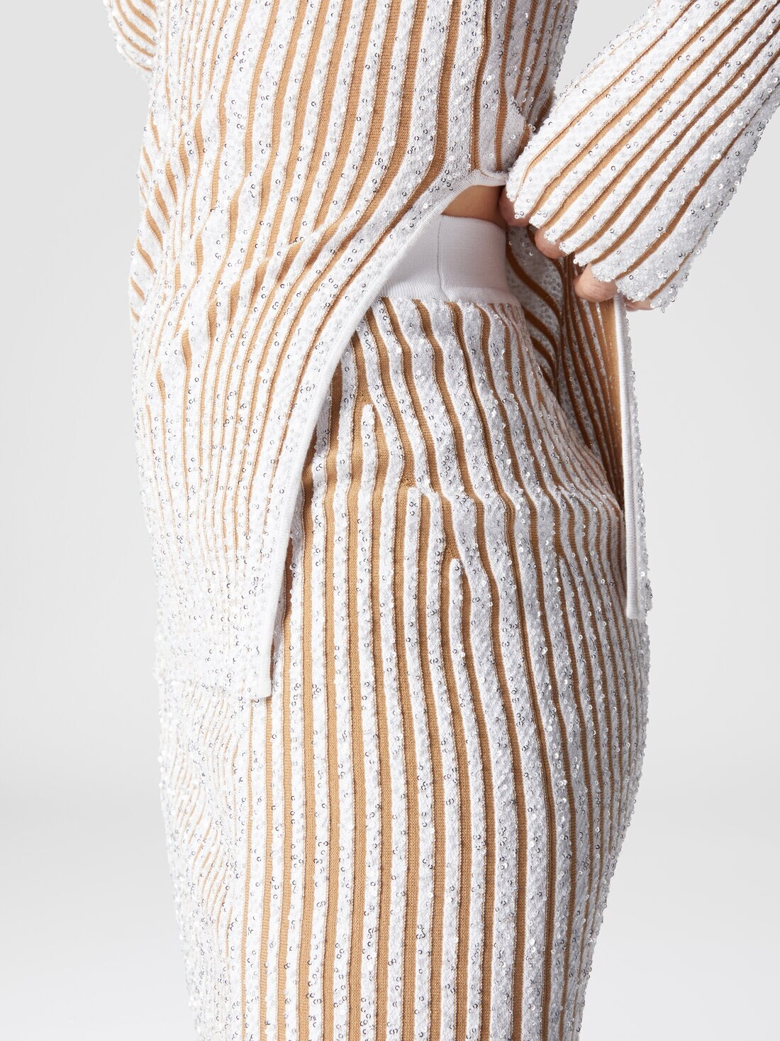Stretch ribbed mini-skirt with sequins - 5