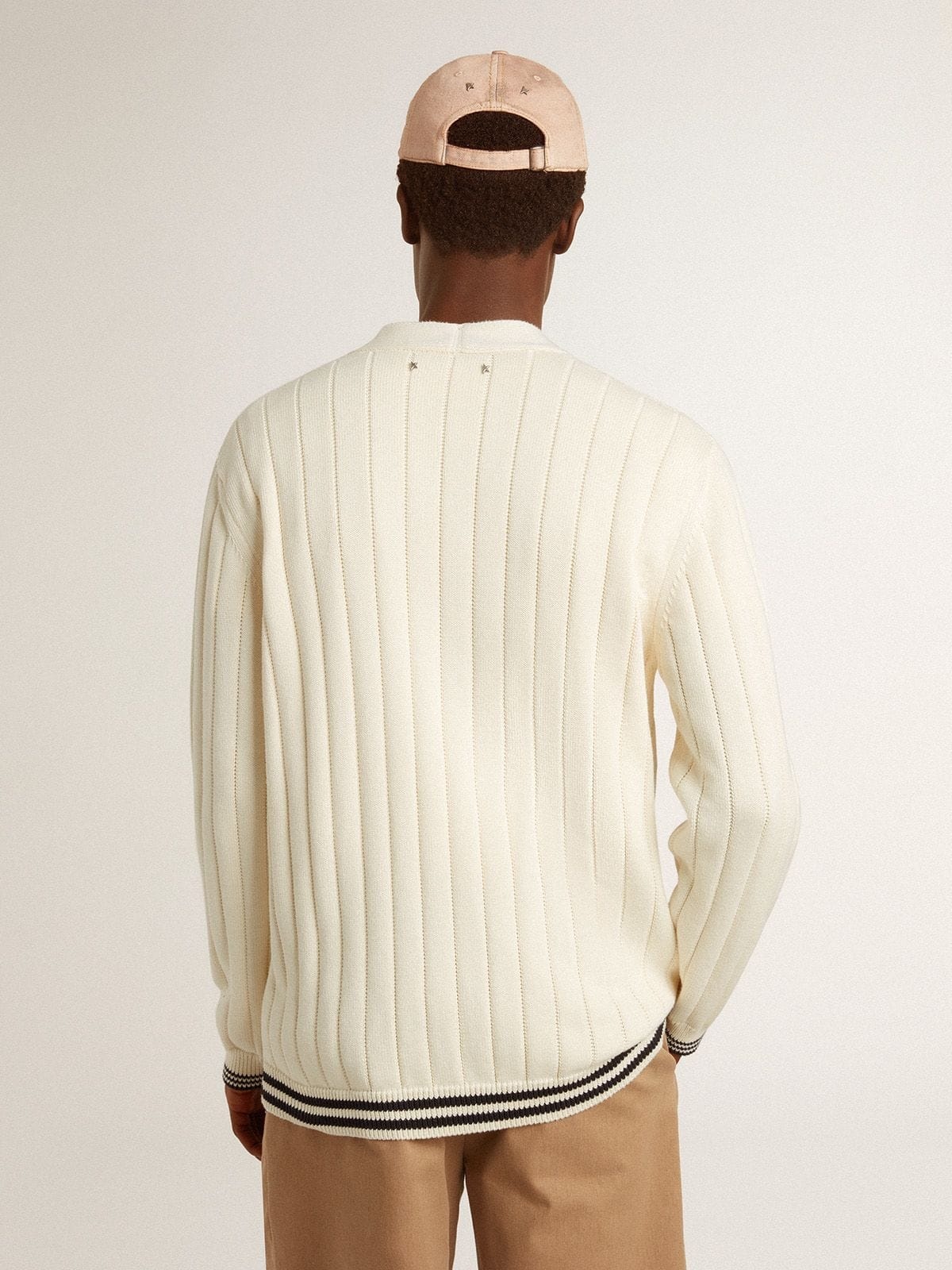 Men's white cotton cardigan with a cable pattern and blue ribbing - 4