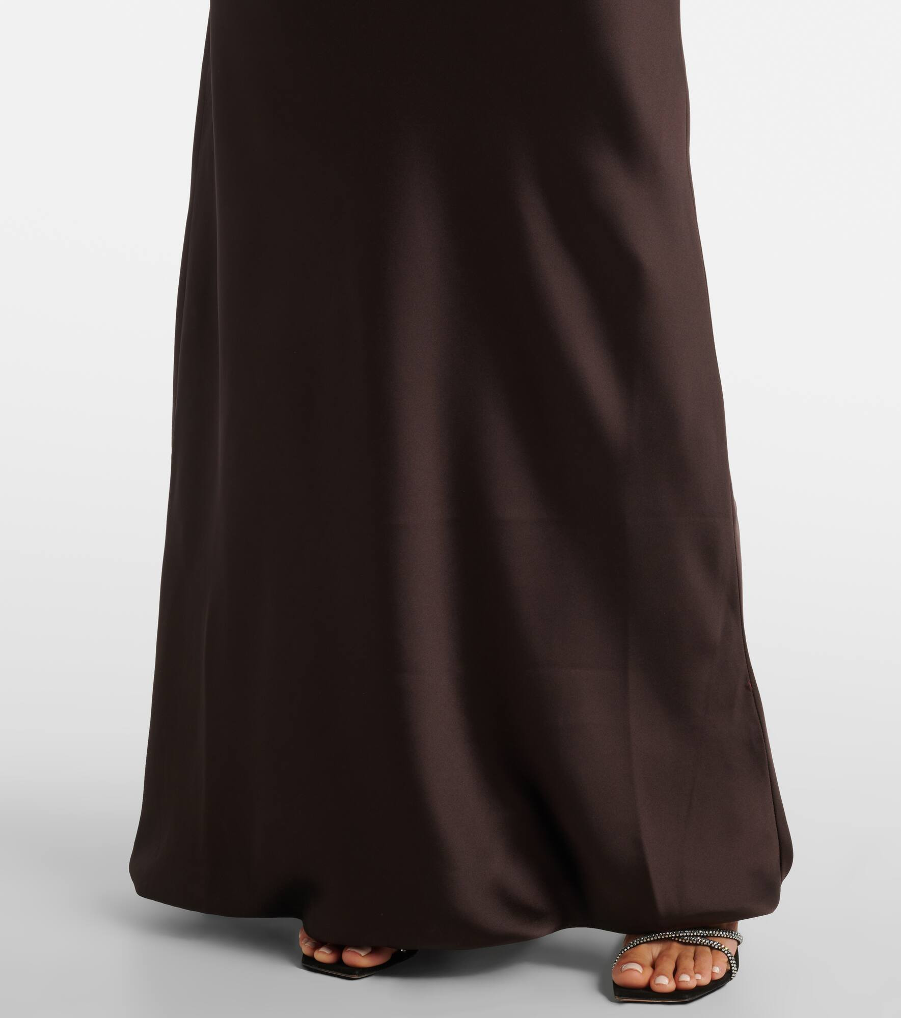 Crêpe satin gown - 5
