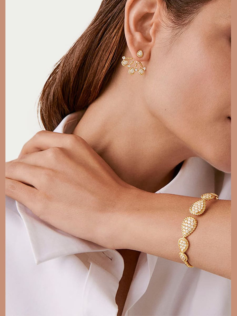 Boucheron Yellow Gold Serpent Boheme Stud Earring with Diamond Extra-Small Motif, Single outlook