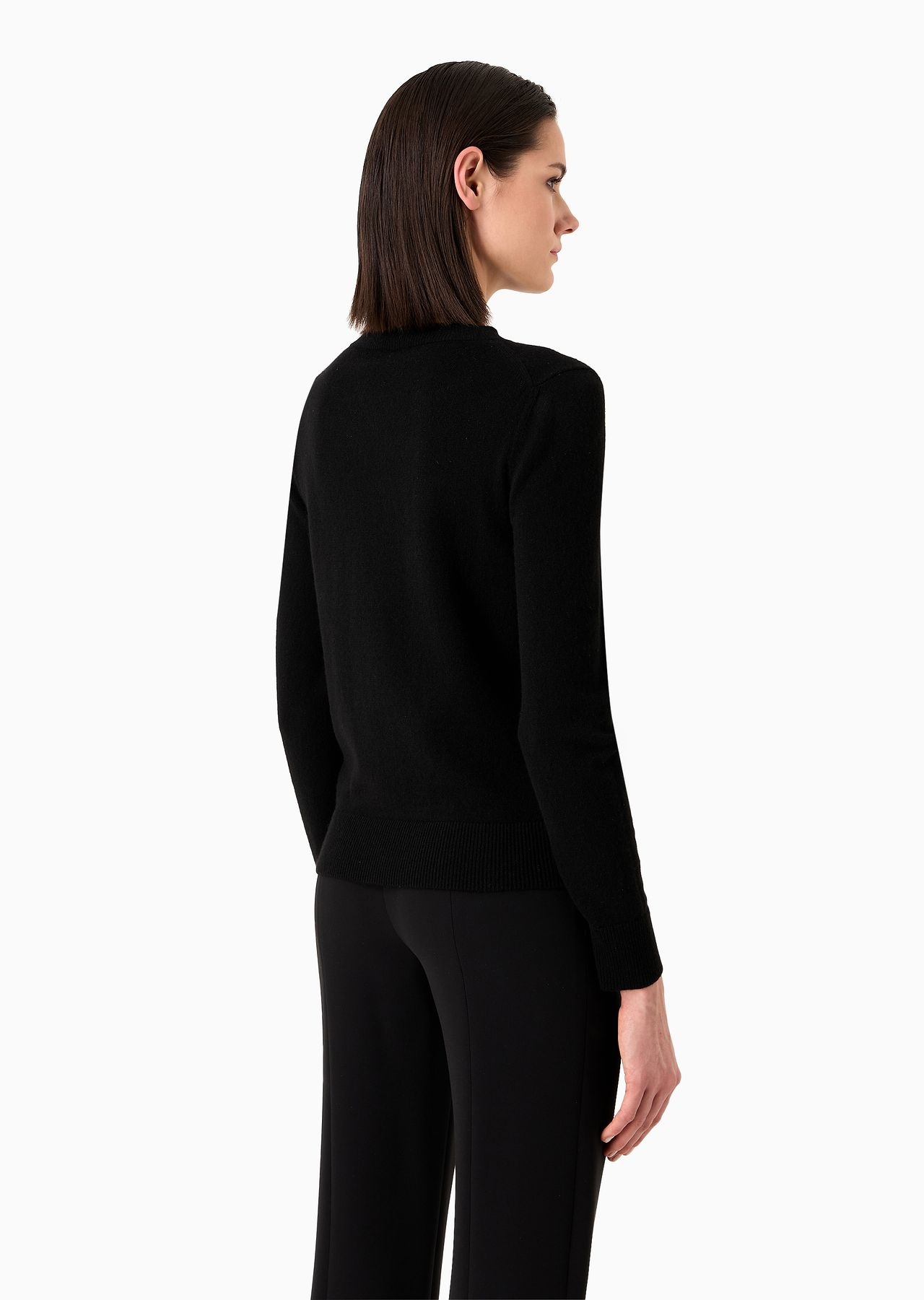 A cashmere sweater with ribbed profiles - 3