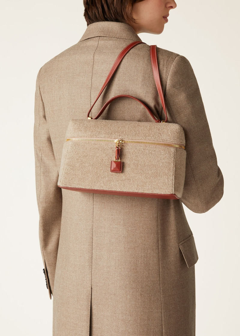 Loro Piana Extra Bag L27 outlook